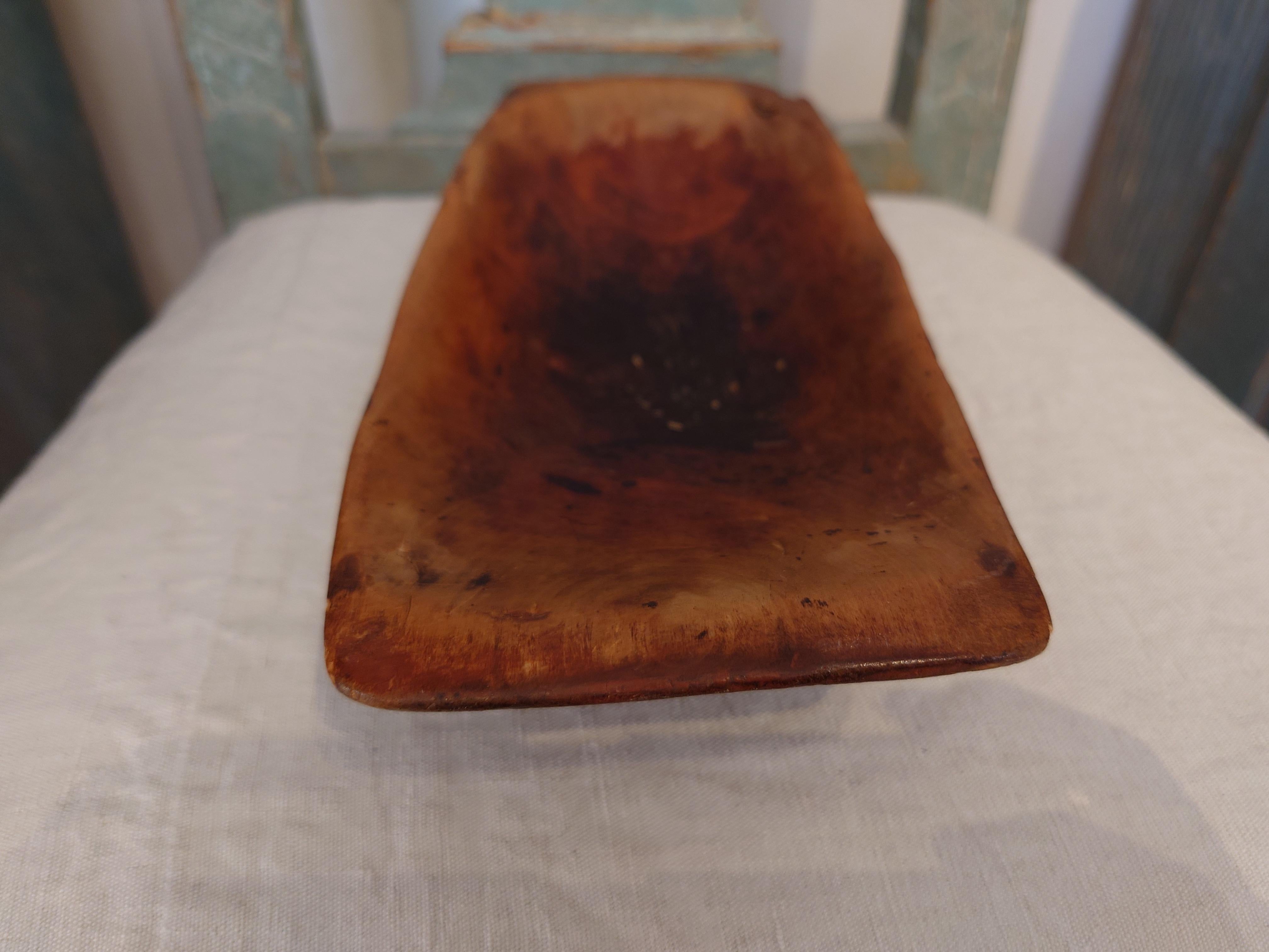 Unique small 18th Century Antique Rustic Tray bowl with original paint dat. 1792 In Good Condition For Sale In Boden, SE