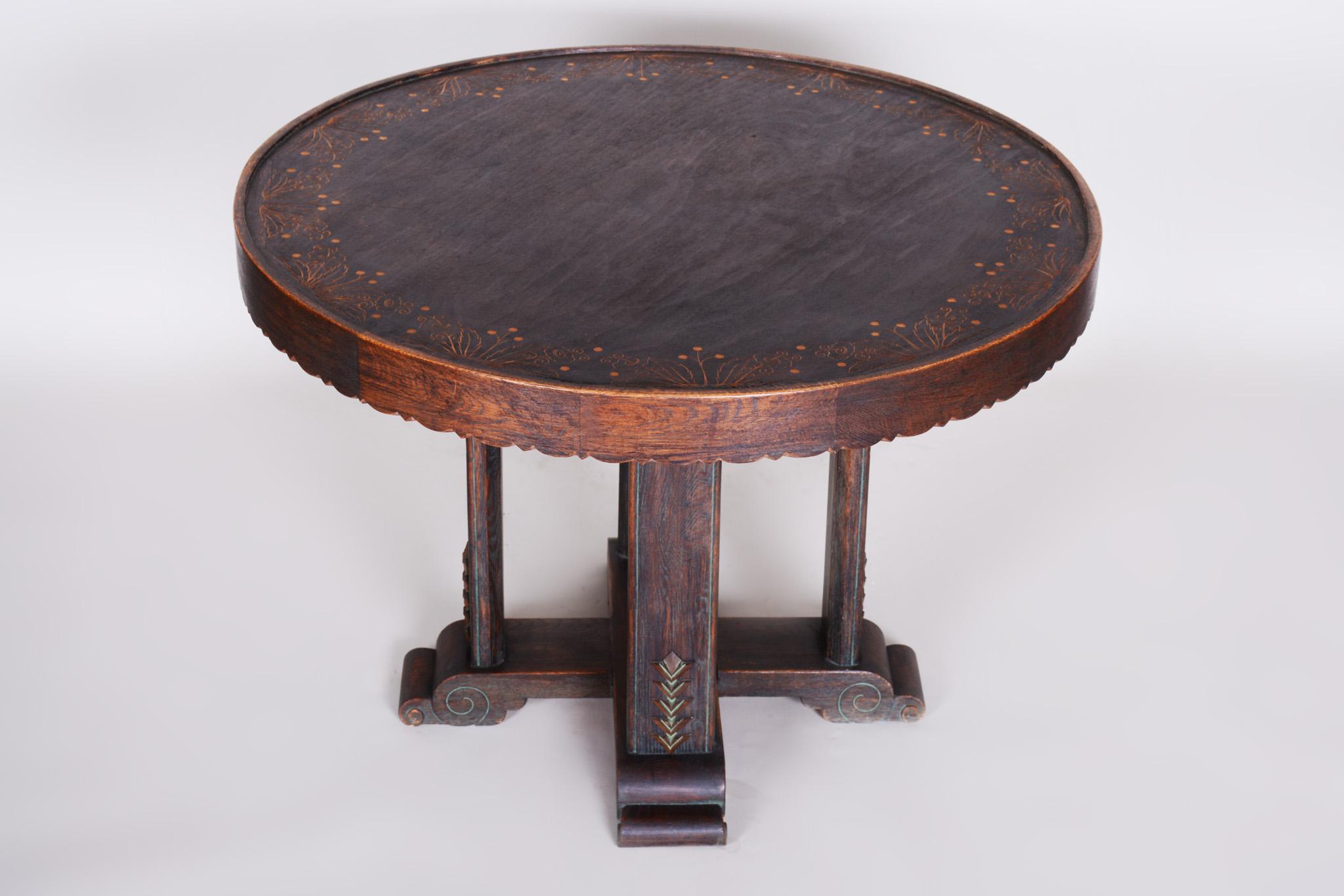 1920s round table