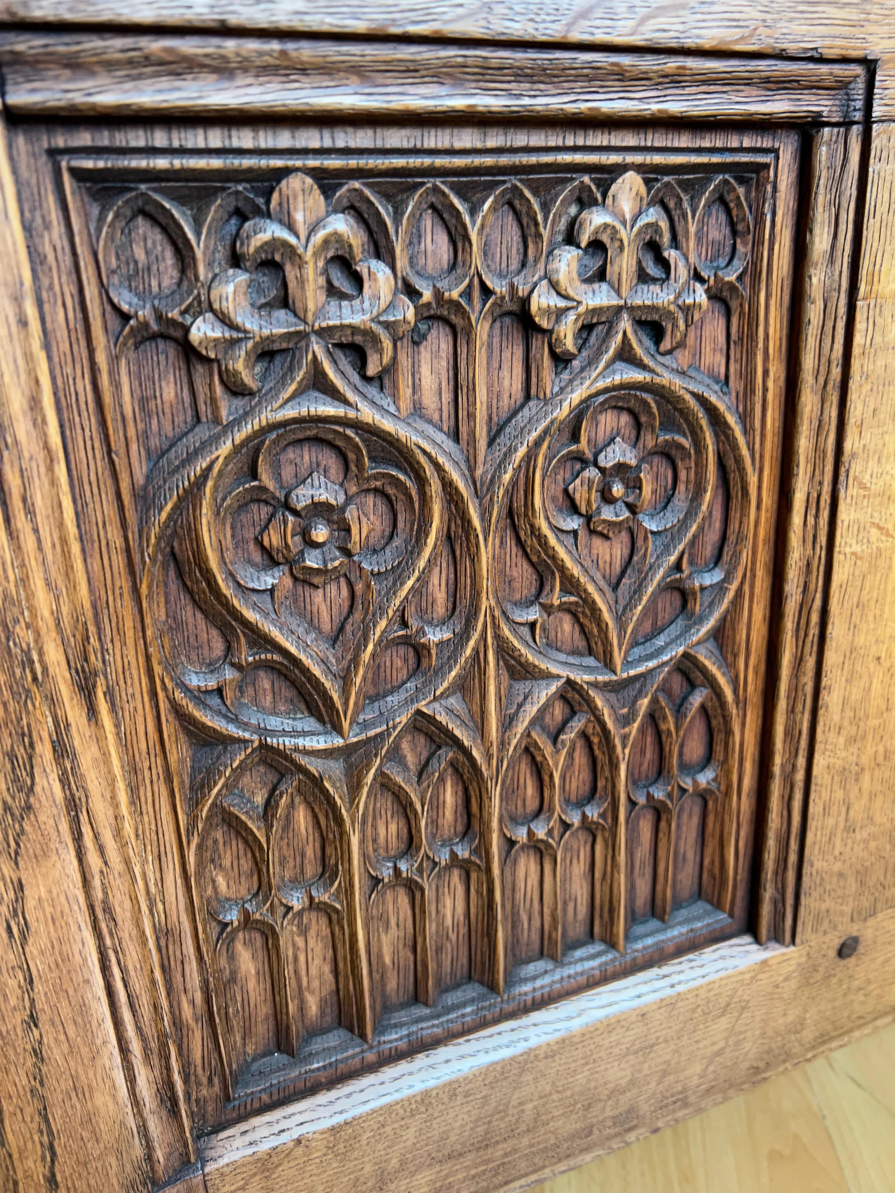 Unique Small Size & Quality Hand Carved Tiger Oak Gothic Revival Chest, 1920 For Sale 4