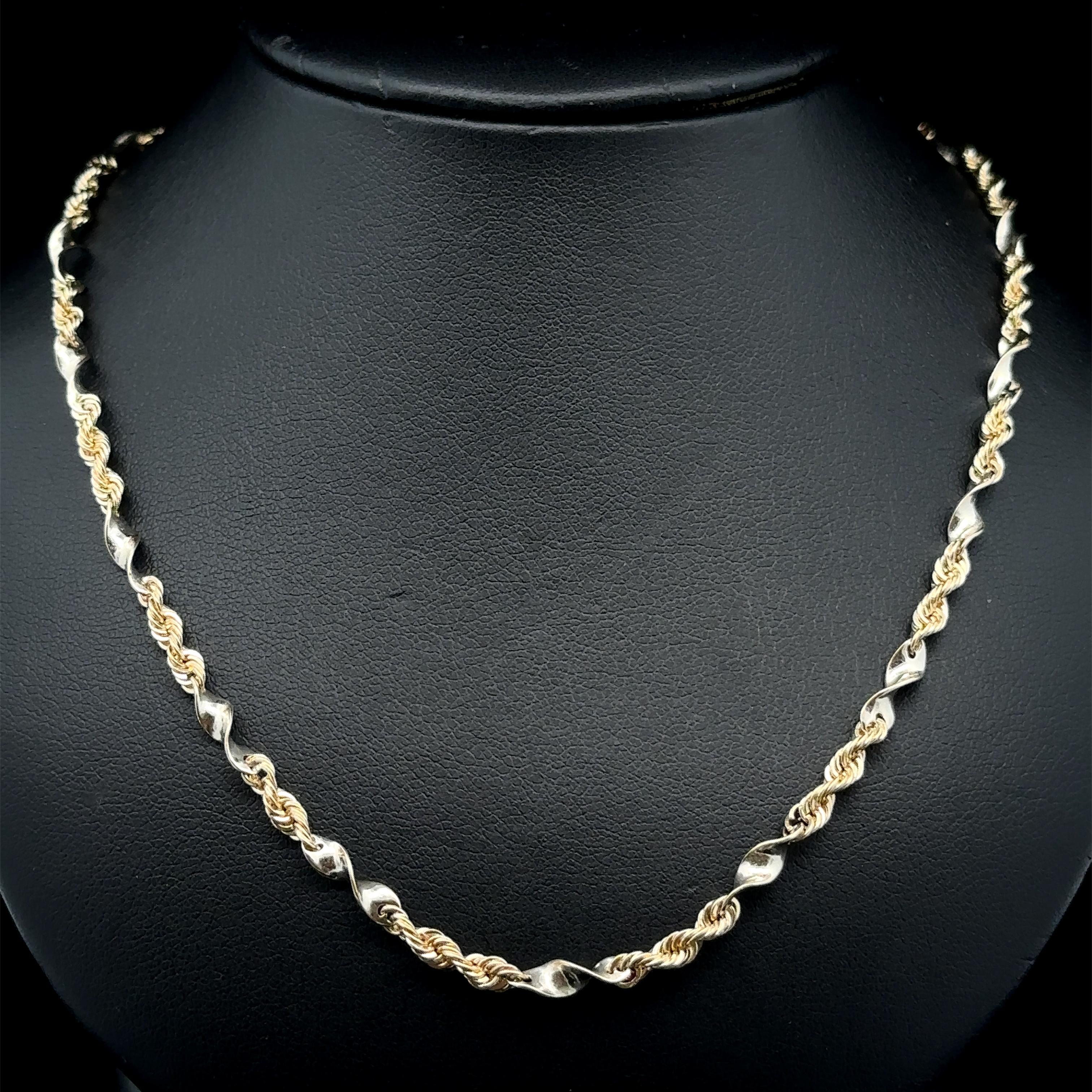 Collier unique en or jaune et blanc 14k avec chaîne à maillons en forme de tourbillon de 16