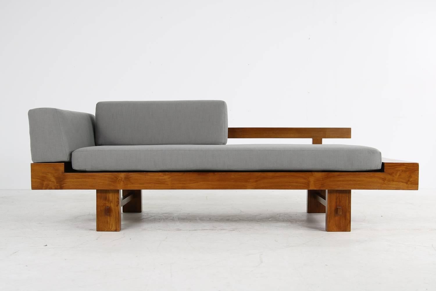 Late 20th Century Unique Solid Balinese Teak Wood 1970s Daybed Sofa with New Grey Upholstery For Sale