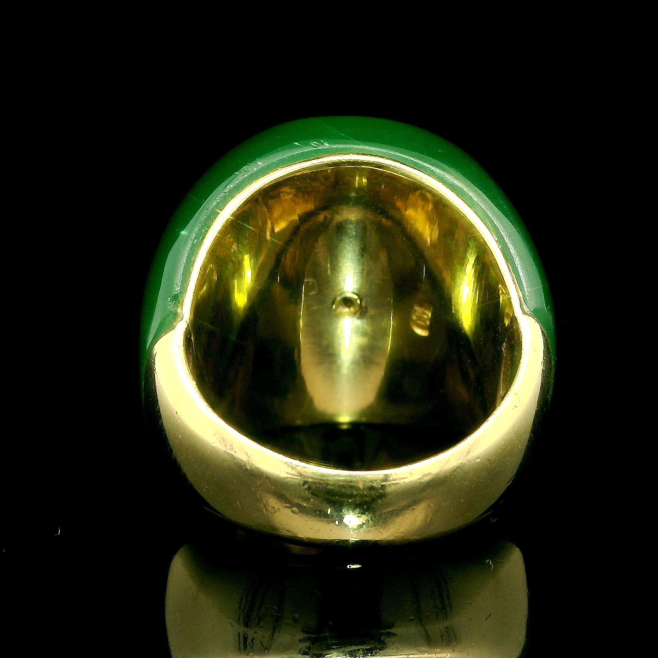 Einzigartiger kühner Bombe-Ring aus massivem Gelbgold Rubin Diamant & grünem Onyx Größe 7,5 im Zustand „Hervorragend“ im Angebot in Montclair, NJ