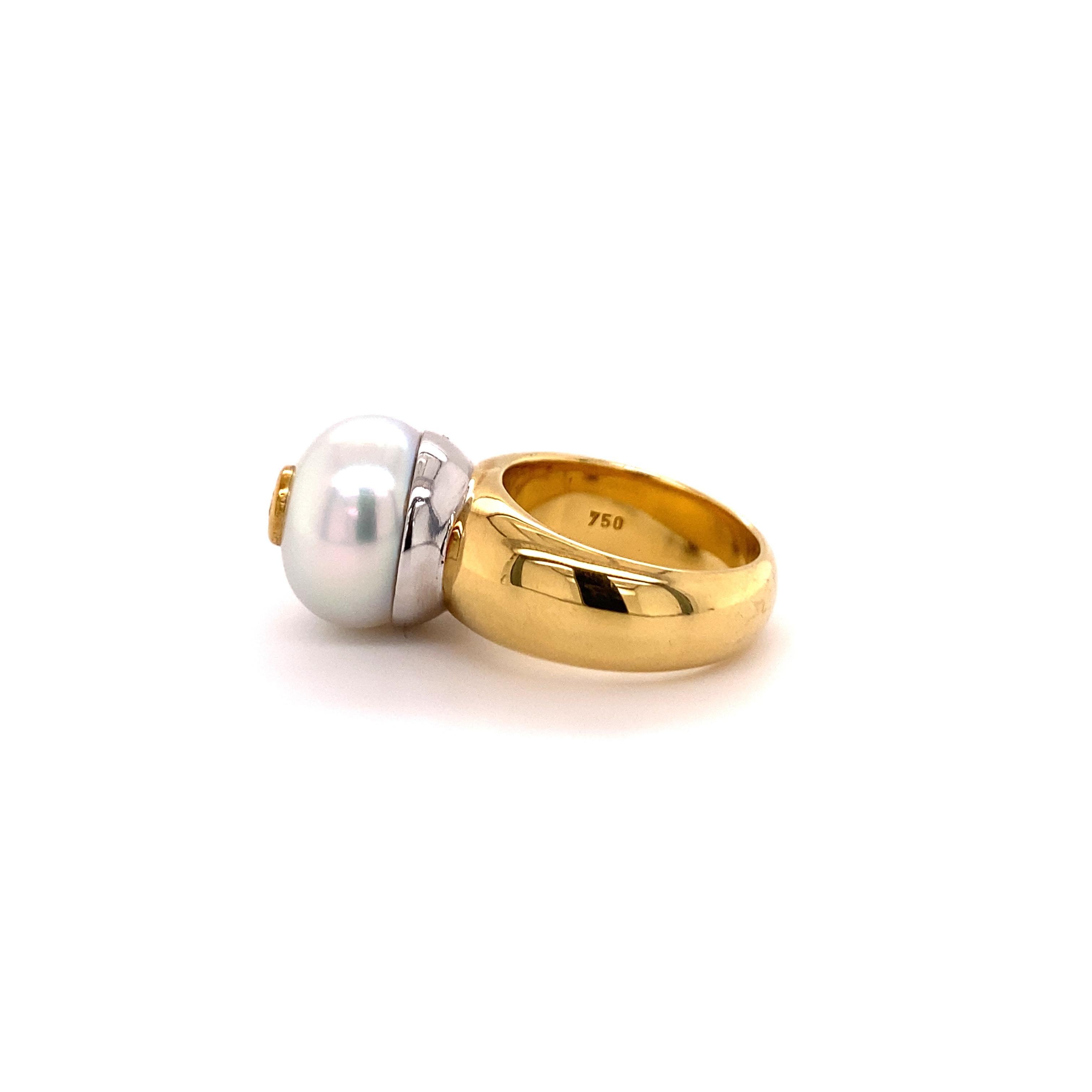 Brilliant Cut Unique South Sea Pearl and Diamond Ring in Yellow and White Gold For Sale