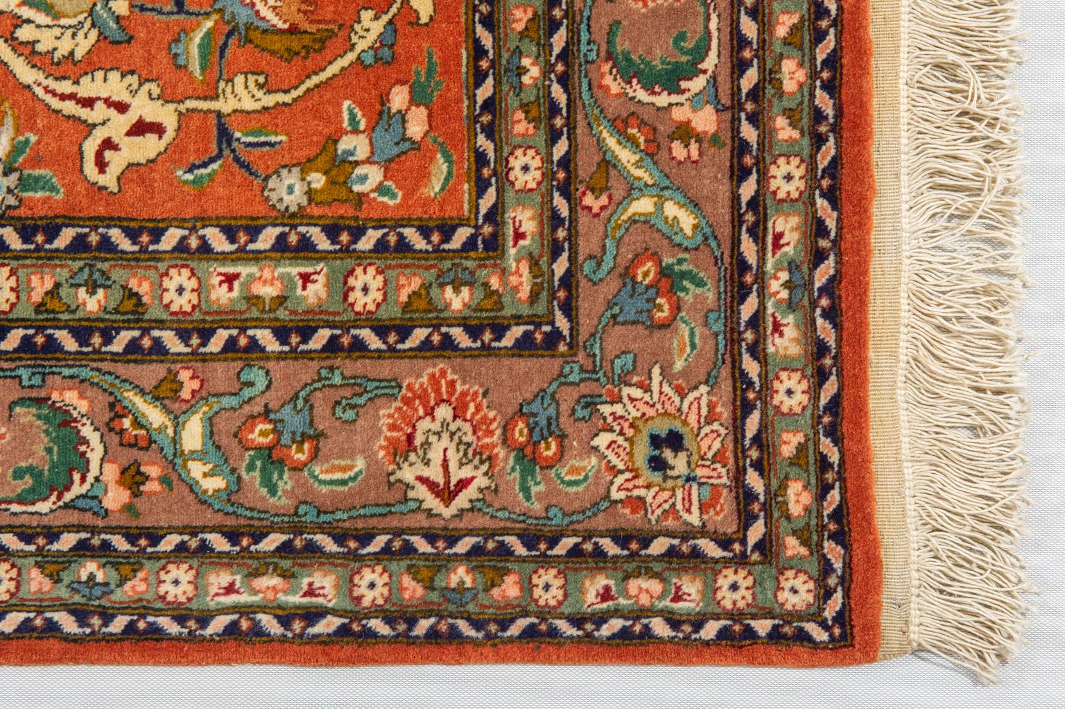 Unique Specimen of a Vintage Oriental Carpet In Excellent Condition For Sale In Alessandria, Piemonte