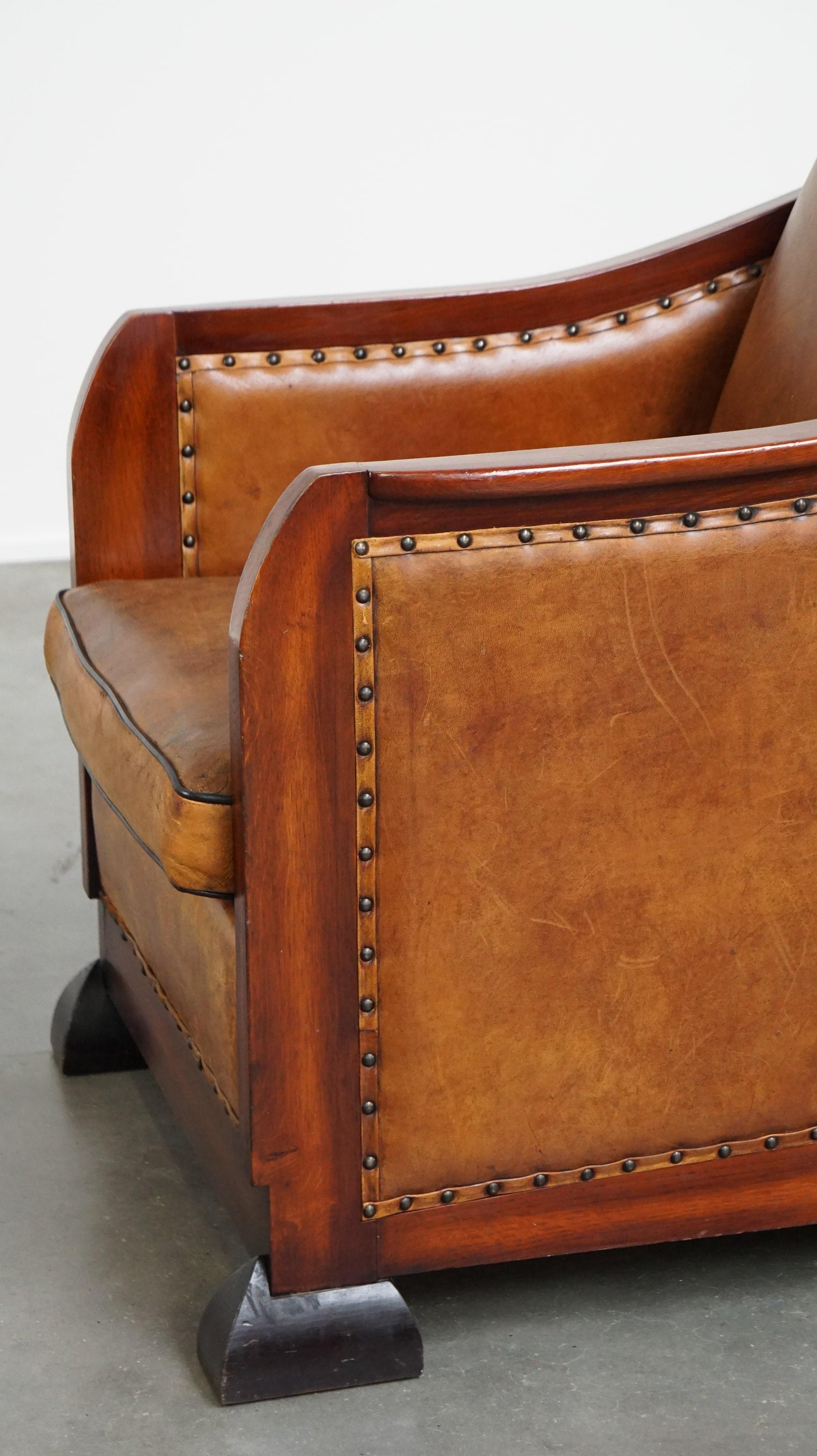Einzigartiger, stattlicher, bequemer Sessel aus Schafsleder im Art-déco-Design im Angebot 2