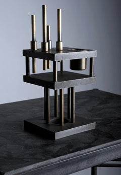 Candelabro único de acero y latón "Brut", firmado por Lukasz Friedrich