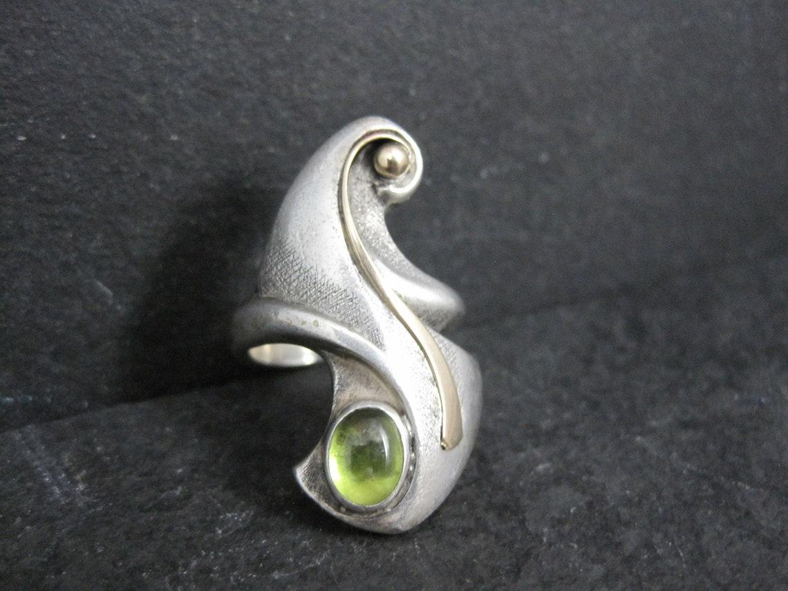 Unique Sterling 14K Peridot Ring Size 8.5 Patty Graves OOAK In Good Condition In Webster, SD