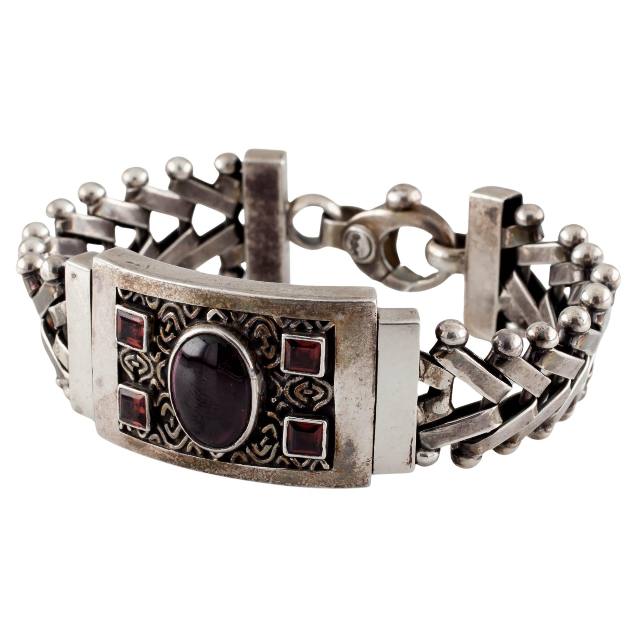Einzigartiges Armband aus Sterlingsilber und Turmalin mit kreativen Gliedern, Größe 7,25 im Angebot