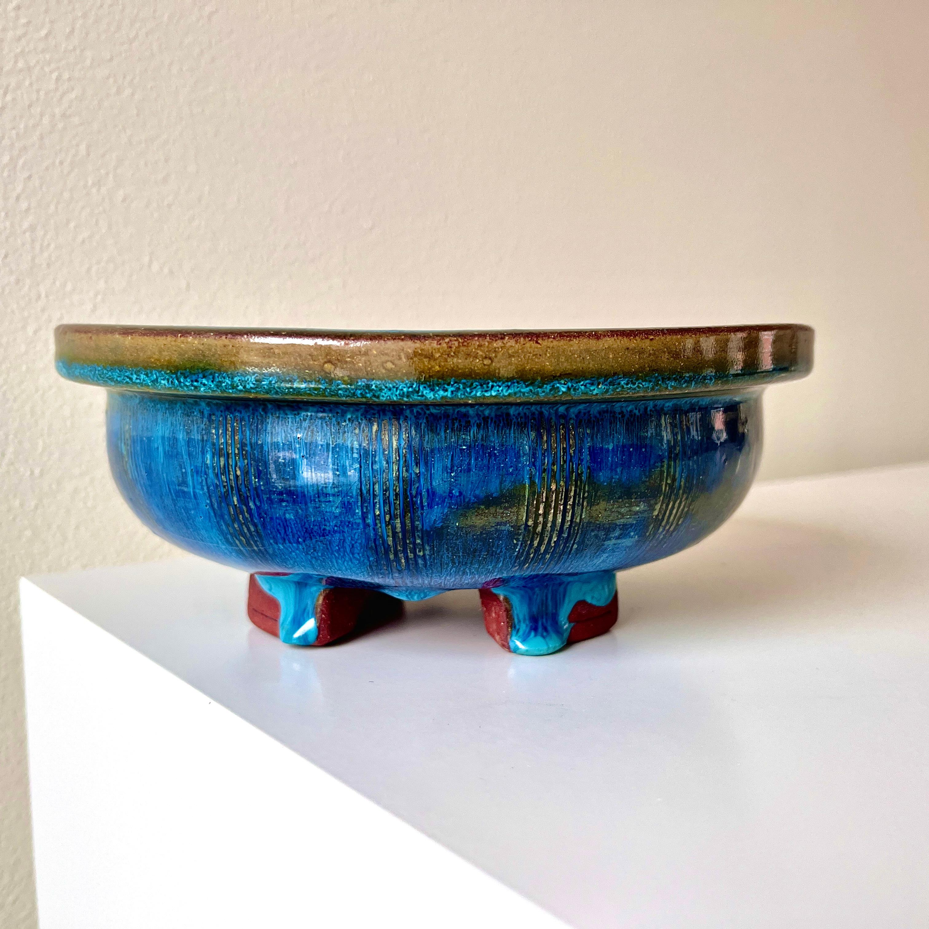 Stoneware Unique stoneware bowl ‘Farsta’ series by Wilhelm Kåge, Scandinavian Modern For Sale
