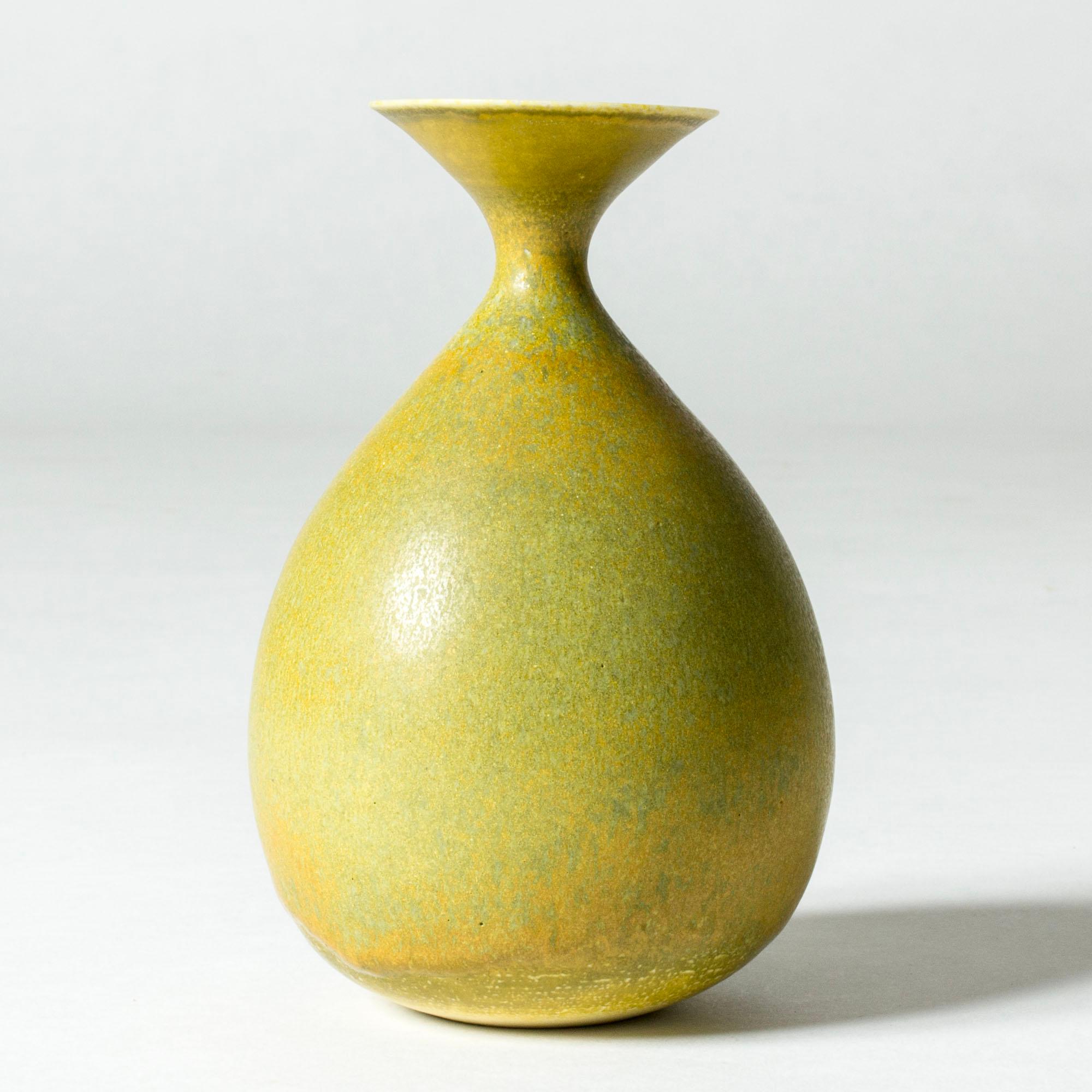 Metà XX secolo Vaso unico in gres di Carl-Harry Stålhane, Rörstrand, Svezia, anni '50 in vendita