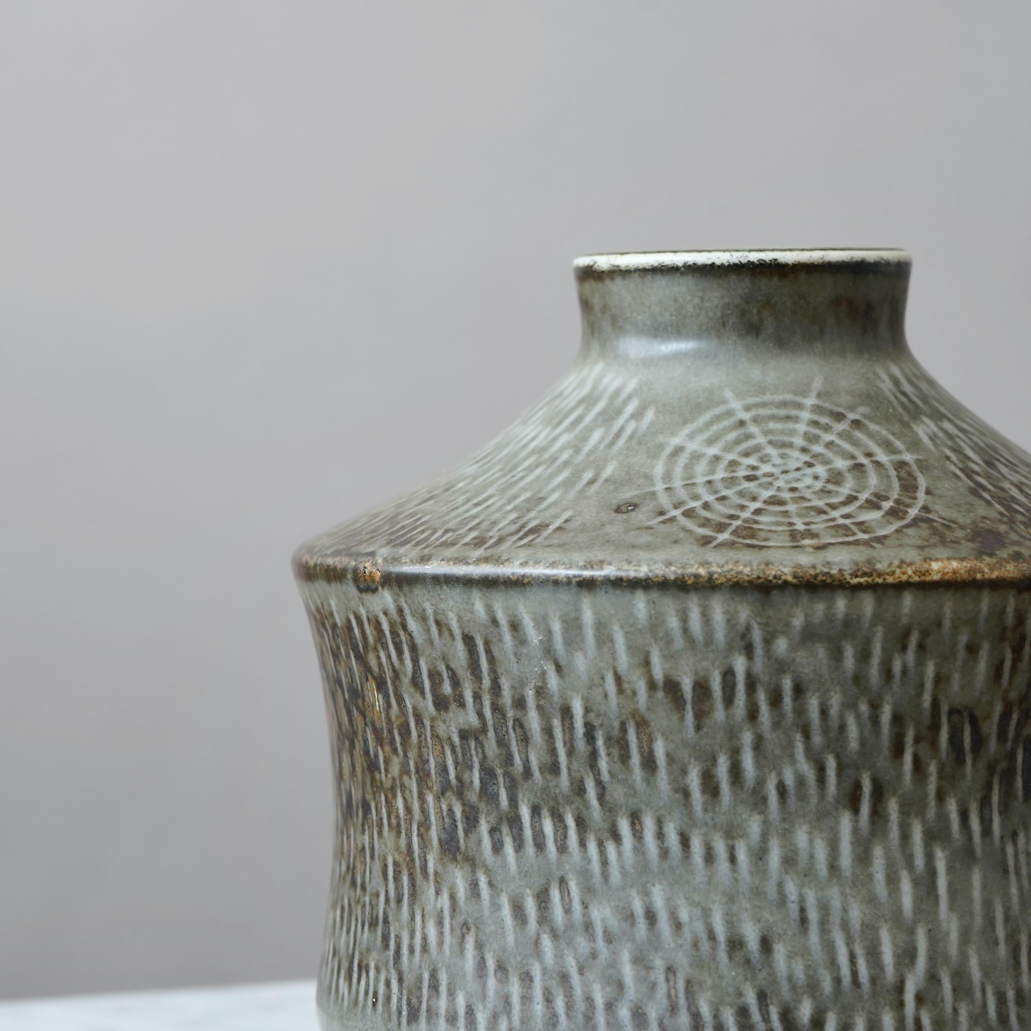 Mid-Century moderno Vaso unico in gres di Carl-Harry Stalhane, Rorstrand, Svezia, anni '60 in vendita
