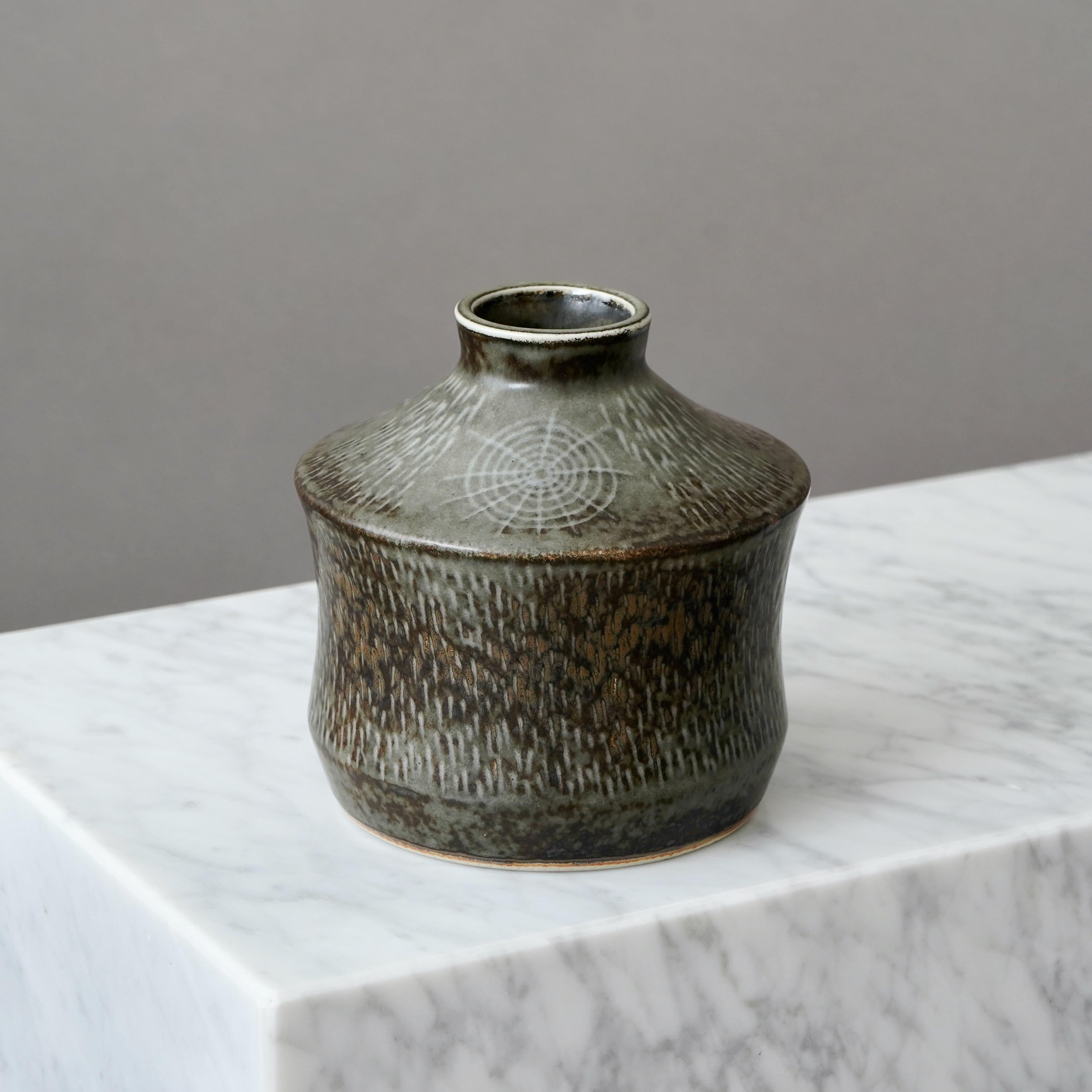 Smaltato Vaso unico in gres di Carl-Harry Stalhane, Rorstrand, Svezia, anni '60 in vendita