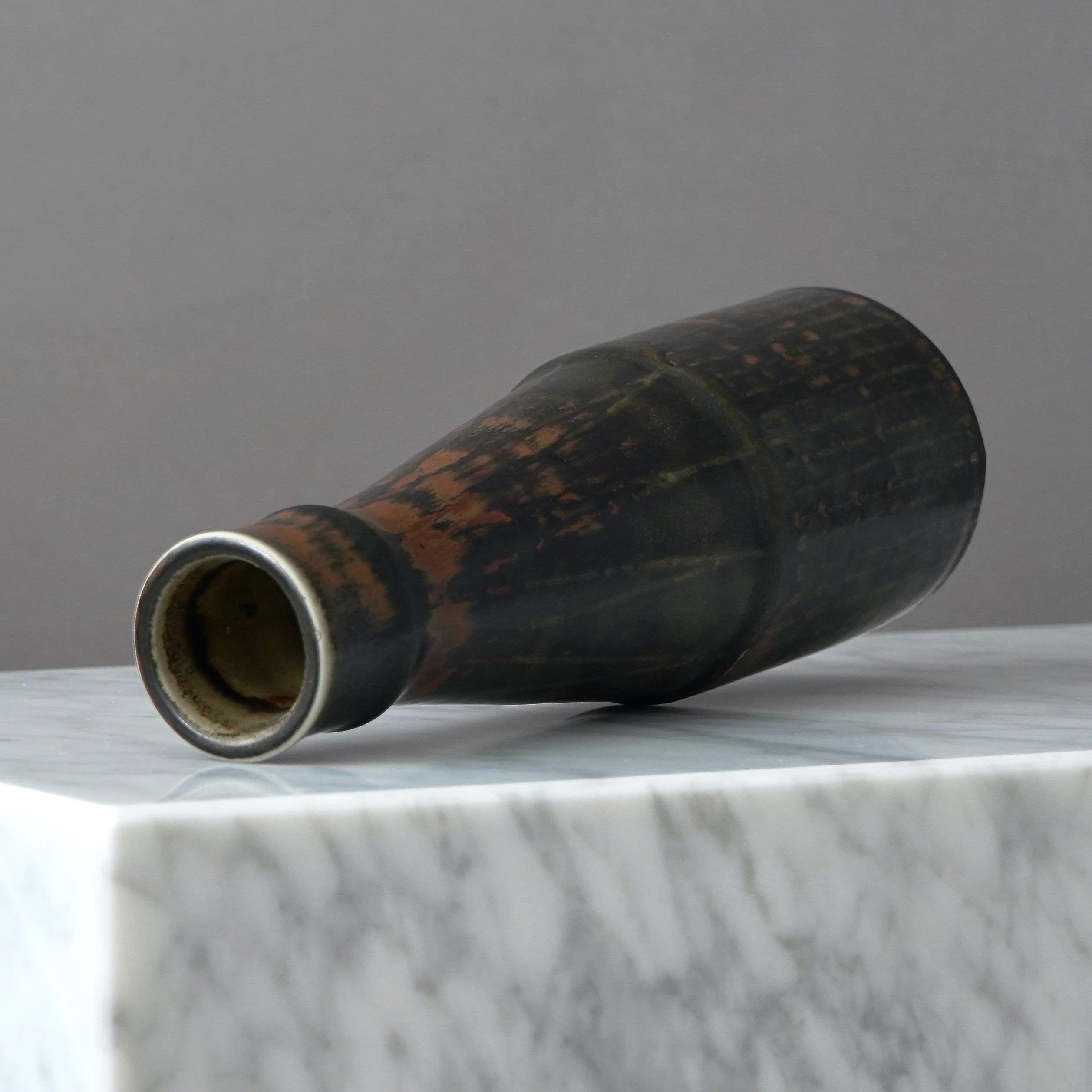 Smaltato Vaso unico in gres di Carl-Harry Stalhane, Rorstrand, Svezia, anni '60 in vendita