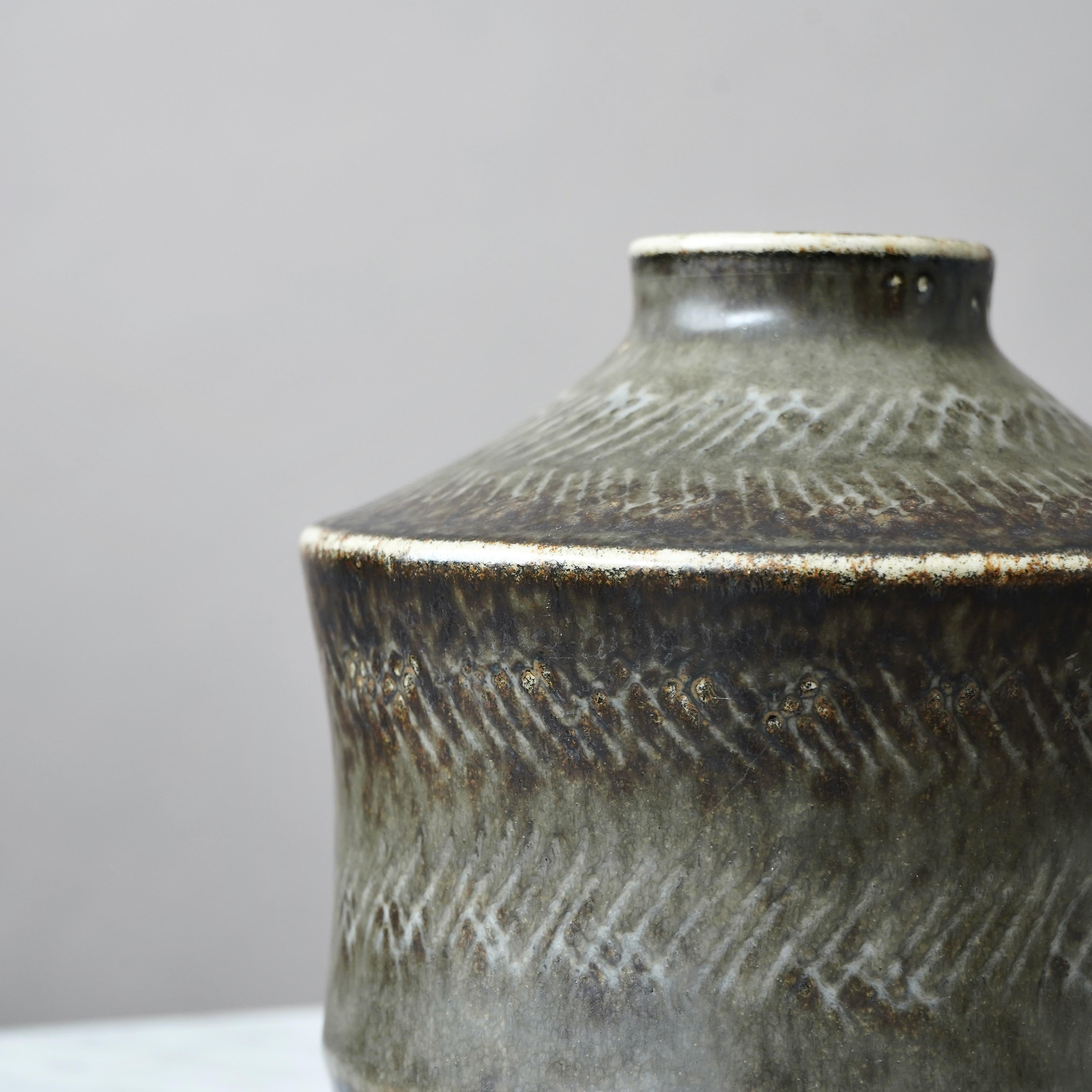 Smaltato Vaso unico in gres di Carl-Harry Stalhane, Rorstrand, Svezia, anni '60 in vendita