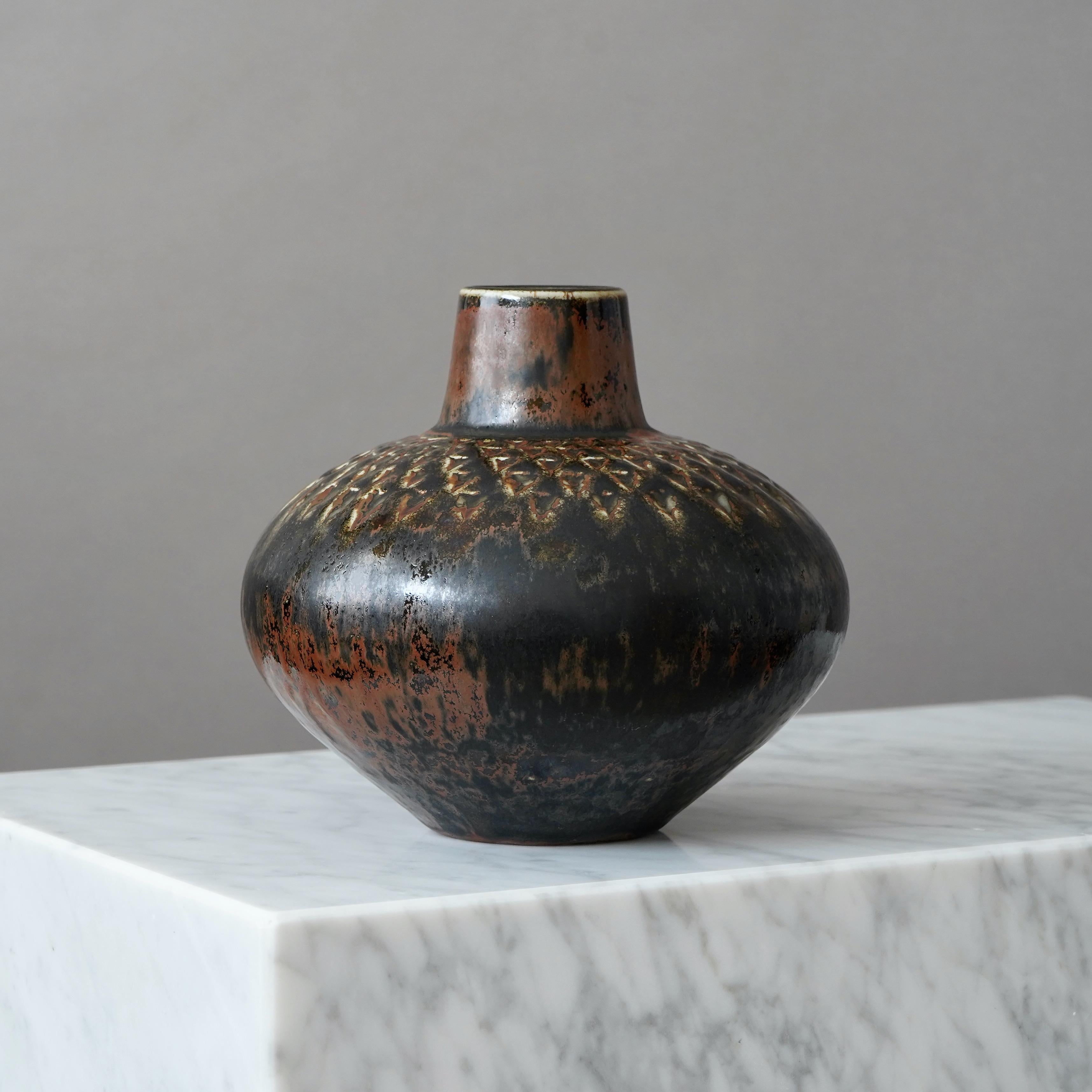 Ceramica Vaso unico in gres di Carl-Harry Stalhane, Rorstrand, Svezia, anni '60 in vendita