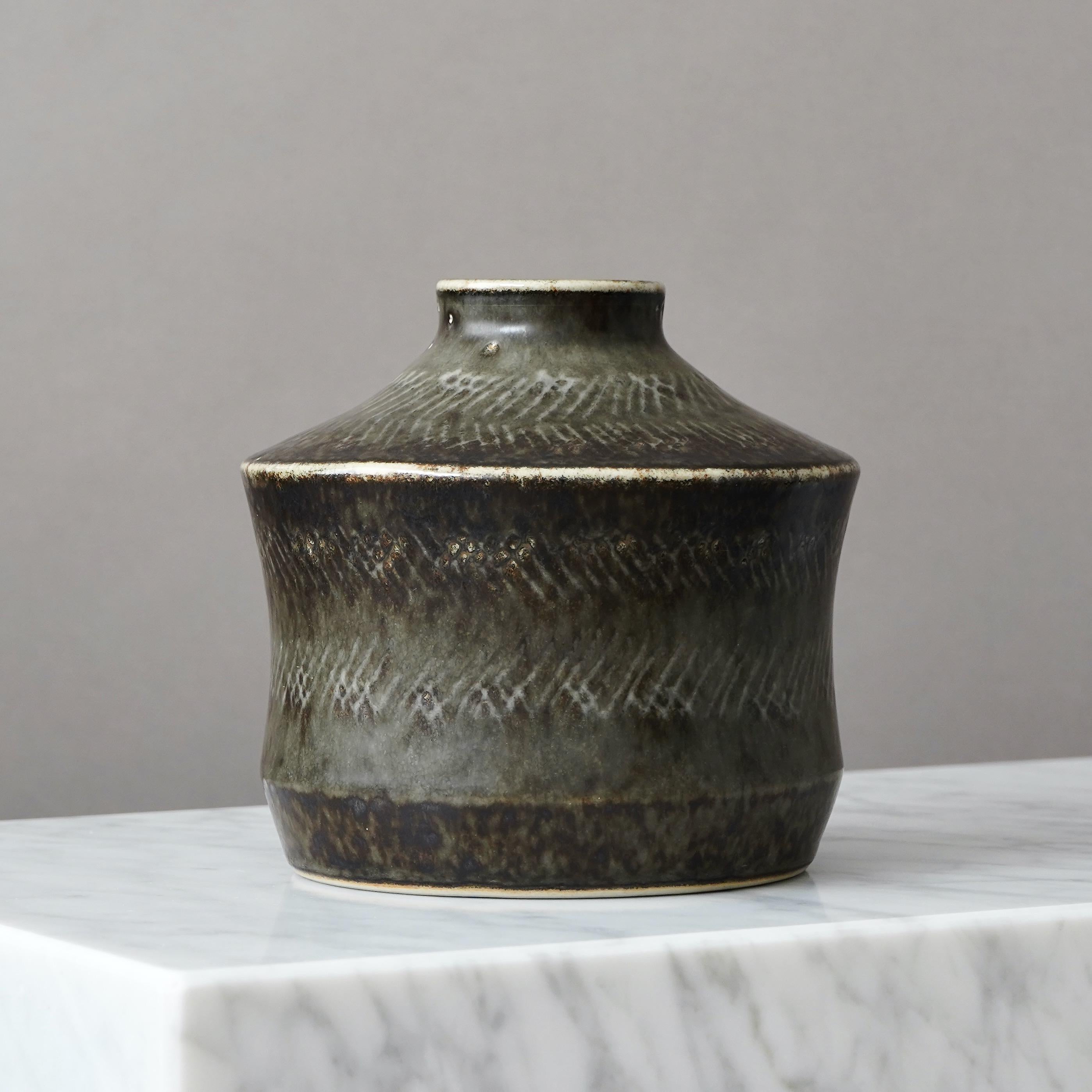 Vaso unico in gres di Carl-Harry Stalhane, Rorstrand, Svezia, anni '60 in vendita 1
