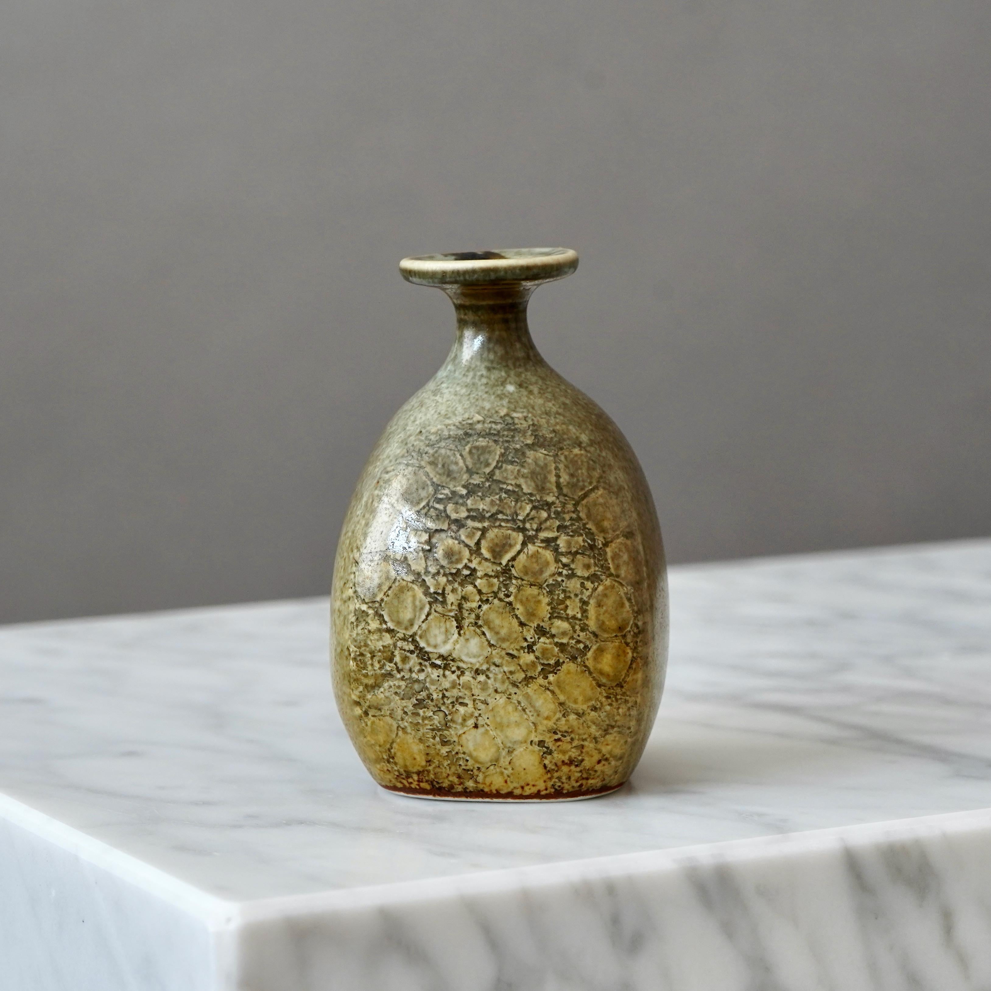 Vase en grès unique de Stig Lindberg pour Gustavsberg Studio, Suède, 1976 Bon état - En vente à Malmö, SE