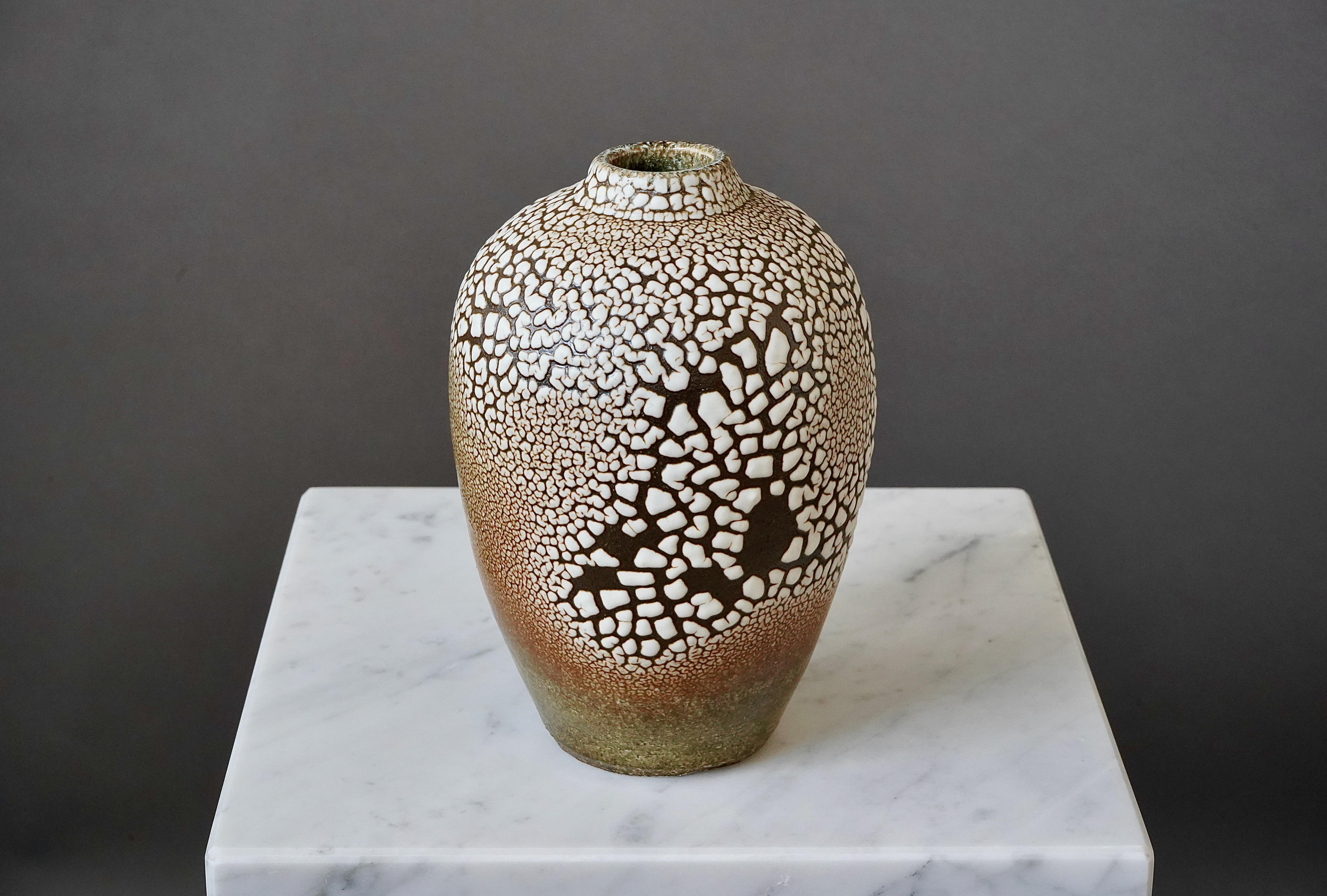 Scandinavian Modern Unique Stoneware Vase by Swedish Ceramist Rune Bergman For Sale