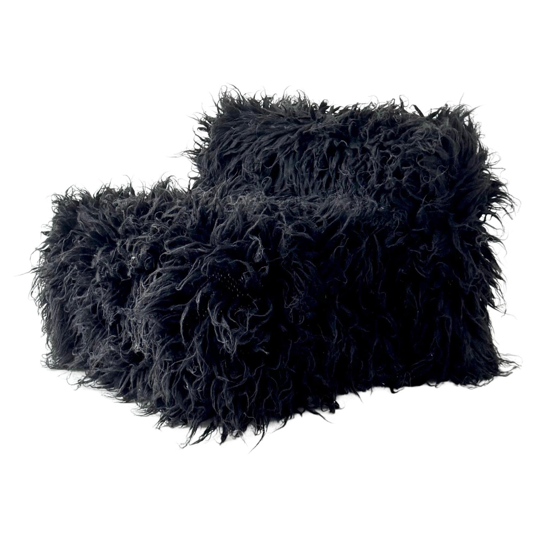 Unique Stranded Armchair Puffa m4 by Kint