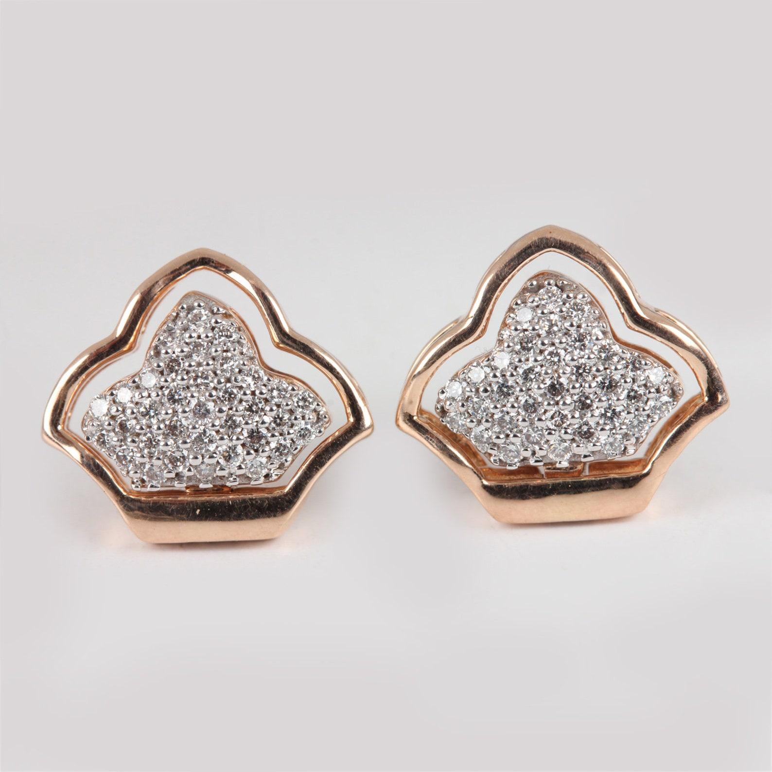 Einzigartige 14k Gelbgold Ohrstecker Natürlicher Pave Diamant Ohrring Zartes Geschenk. (Brillantschliff) im Angebot