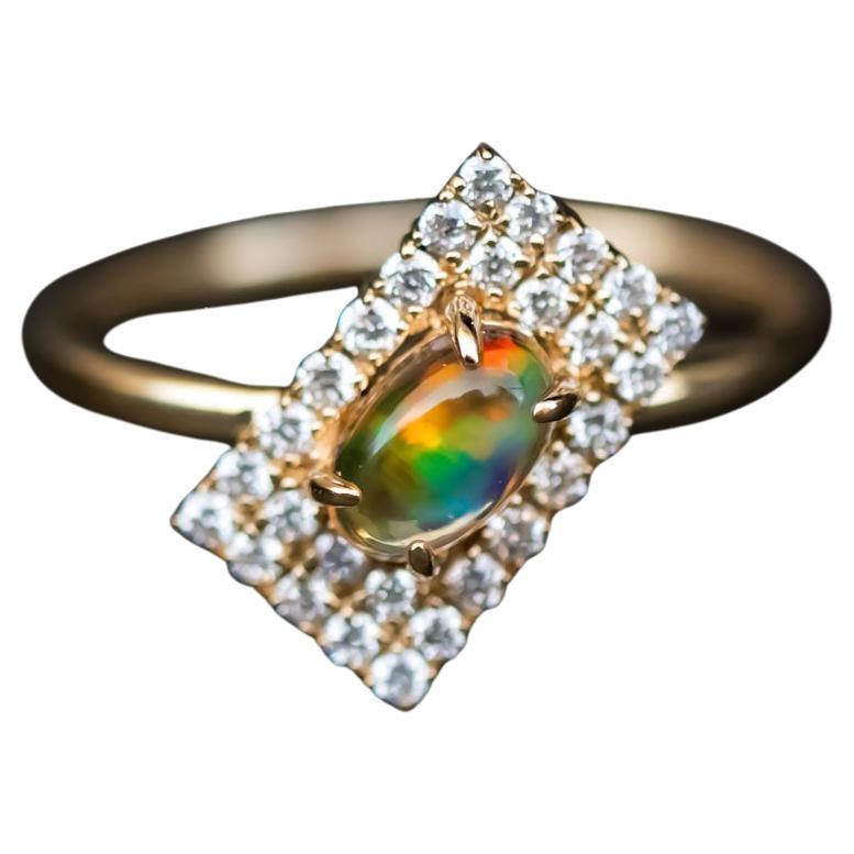 Unique Stylish Mexican Fire Opal Diamond Engagement Ring 18K Yellow Gold For Sale