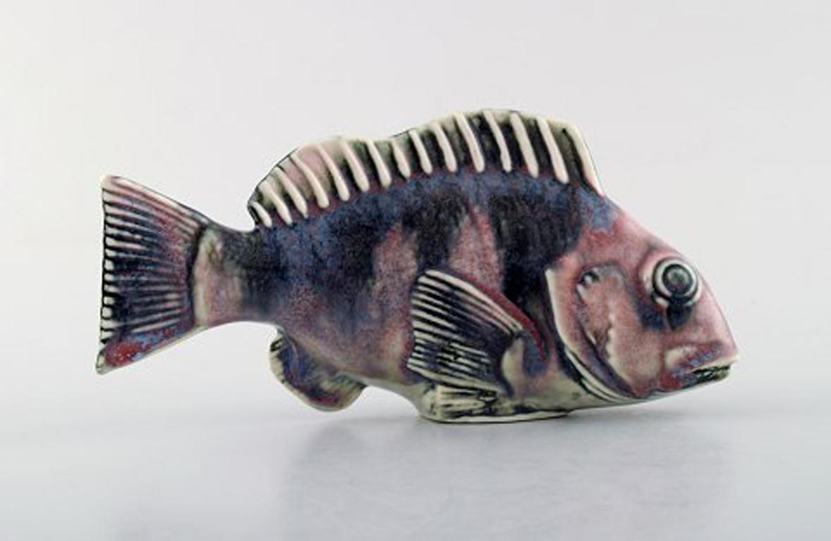 Unique Sven Wejsfelt. Fish. Stoneware.
Beautiful glaze.
Signed.
In perfect condition.
Measures: 17 x 9 cm.