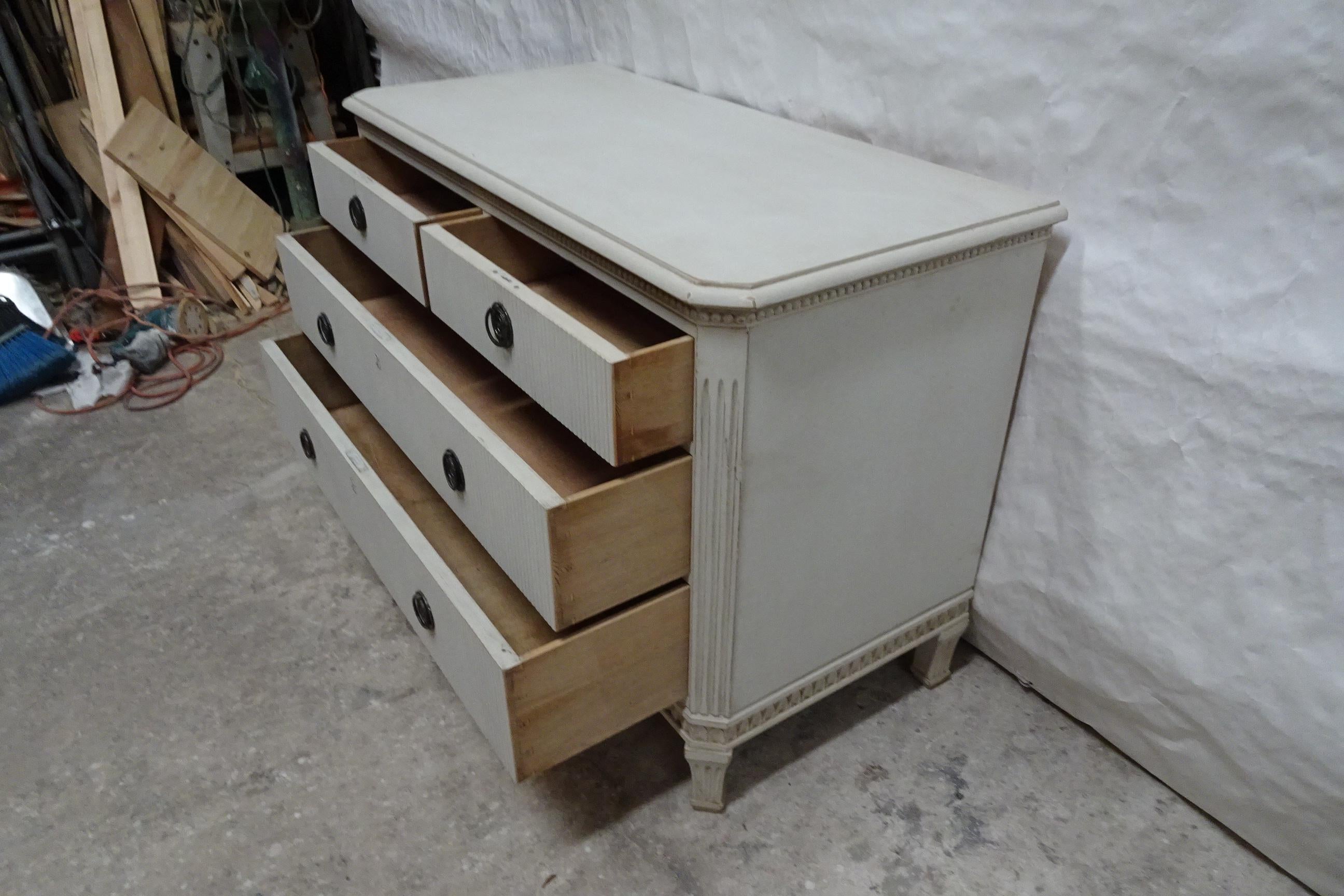 Unique Swedish Gustavian 3 Drawer Chest Of Drawers For Sale 2