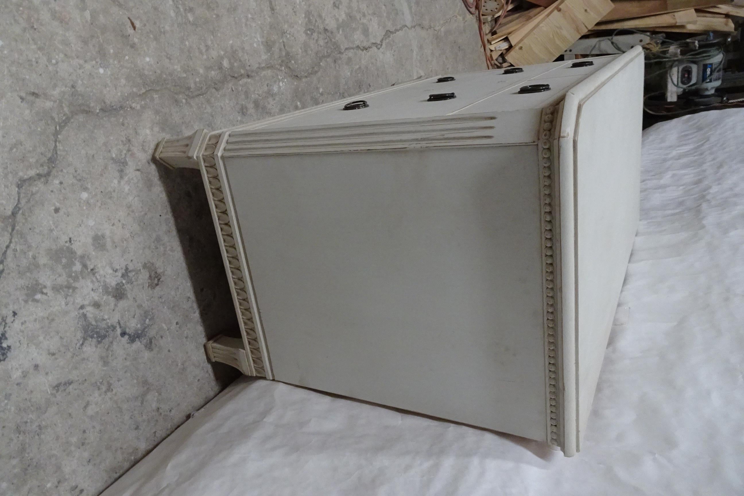 Early 20th Century Unique Swedish Gustavian 3 Drawer Chest Of Drawers