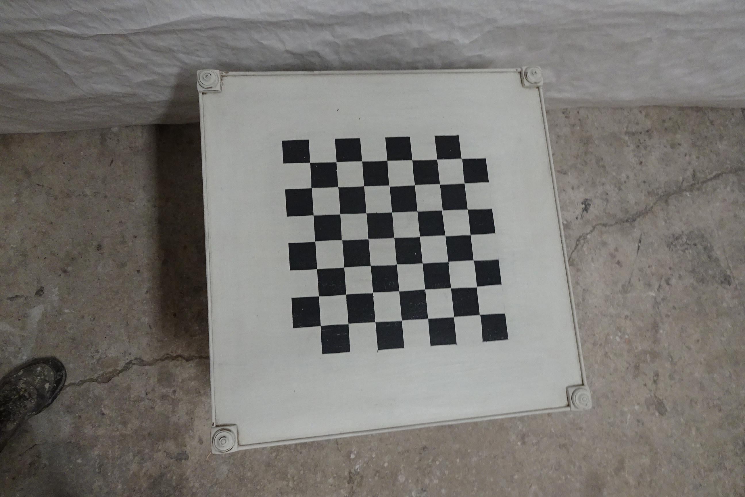 Einzigartiger schwedischer Schach-Beistelltisch im Gustavianischen Stil. im Angebot 1