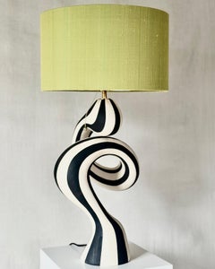 Lámpara de mesa única - hecha a mano por el artista ceramista Jossolini