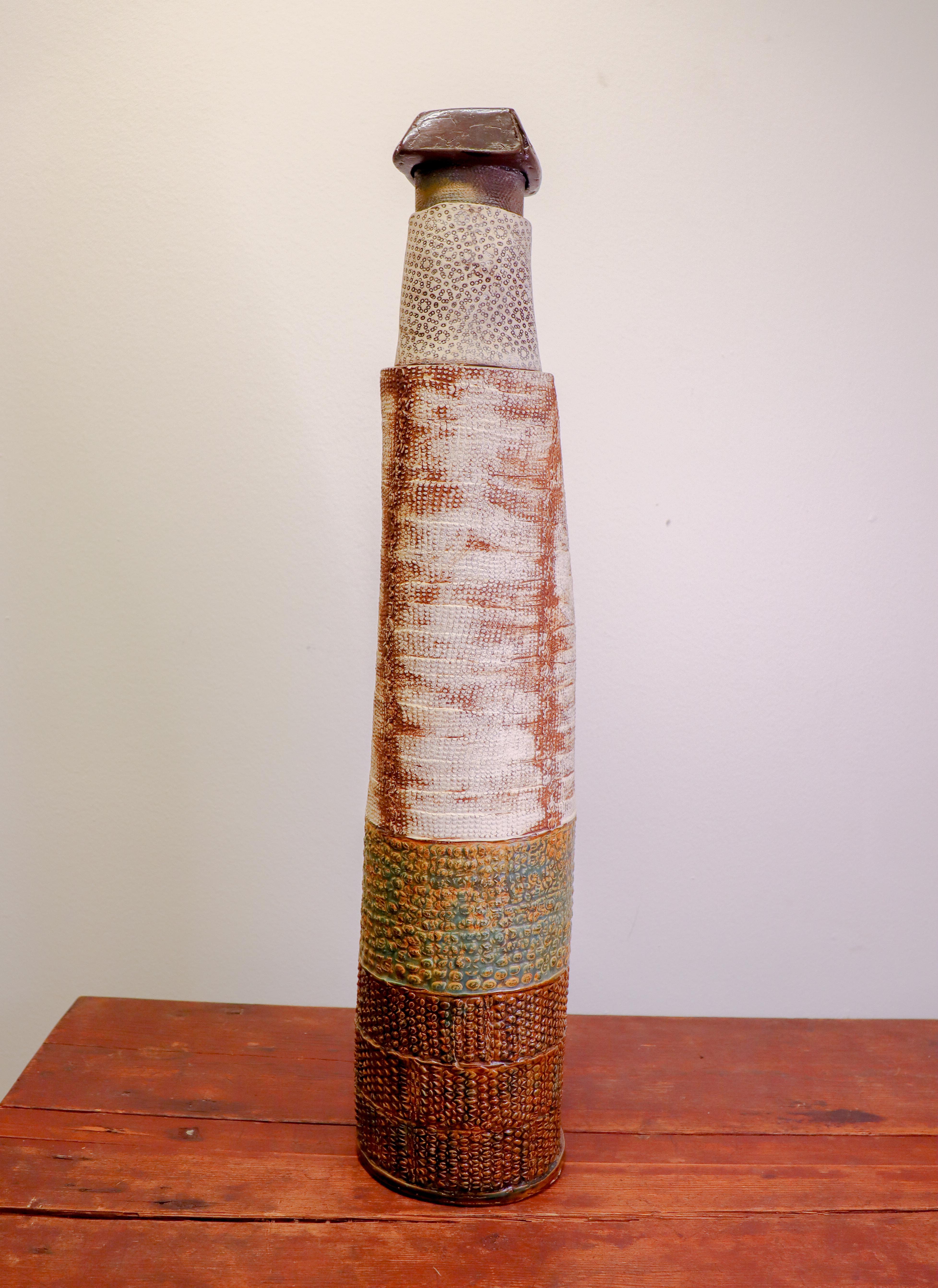 Escultura de cerámica única y alta - Bengt Berglund - Gustavsberg 1963 Cerámico en venta