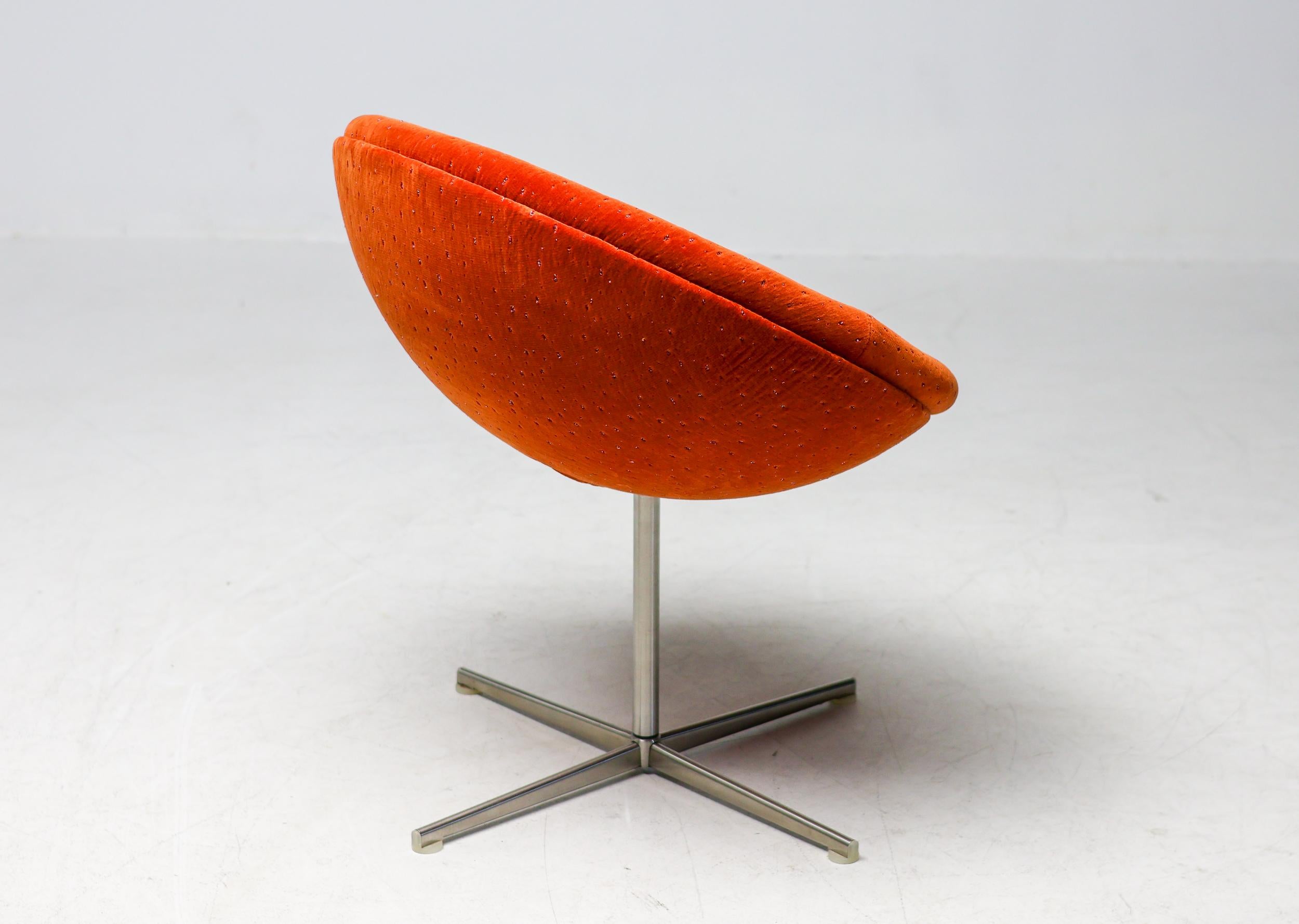 Unique Tramontana Jade and Ember Velvet Verner Panton C1 Chairs en vente 2
