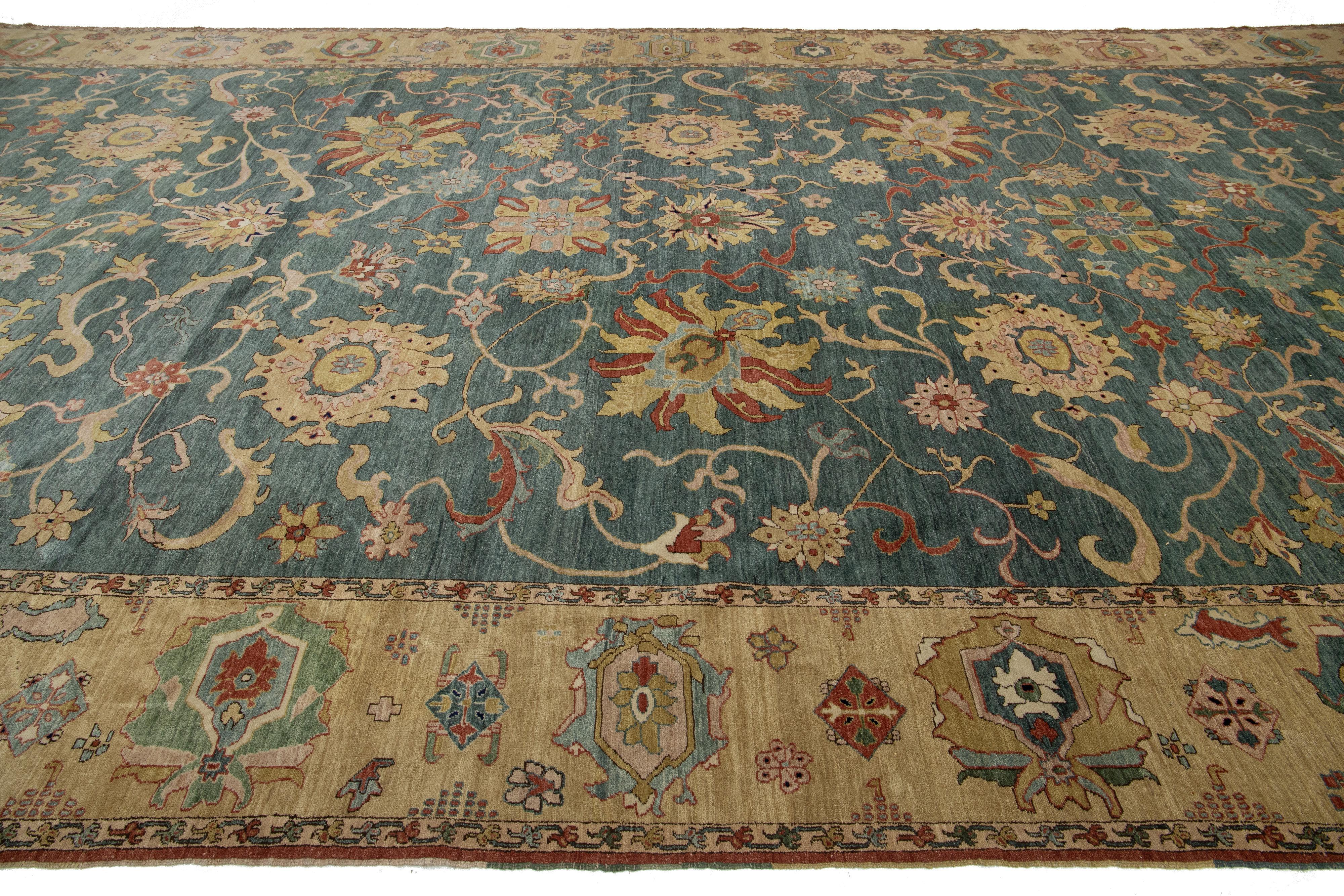 XXI secolo e contemporaneo Unico tappeto di transizione egiziano Sultanabad Rugs tessuto a mano in blu. in vendita