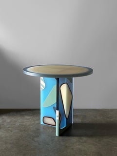 Tavolo da caffè Lucent in resina blu traslucida, unico nel suo genere, di Elyse Graham