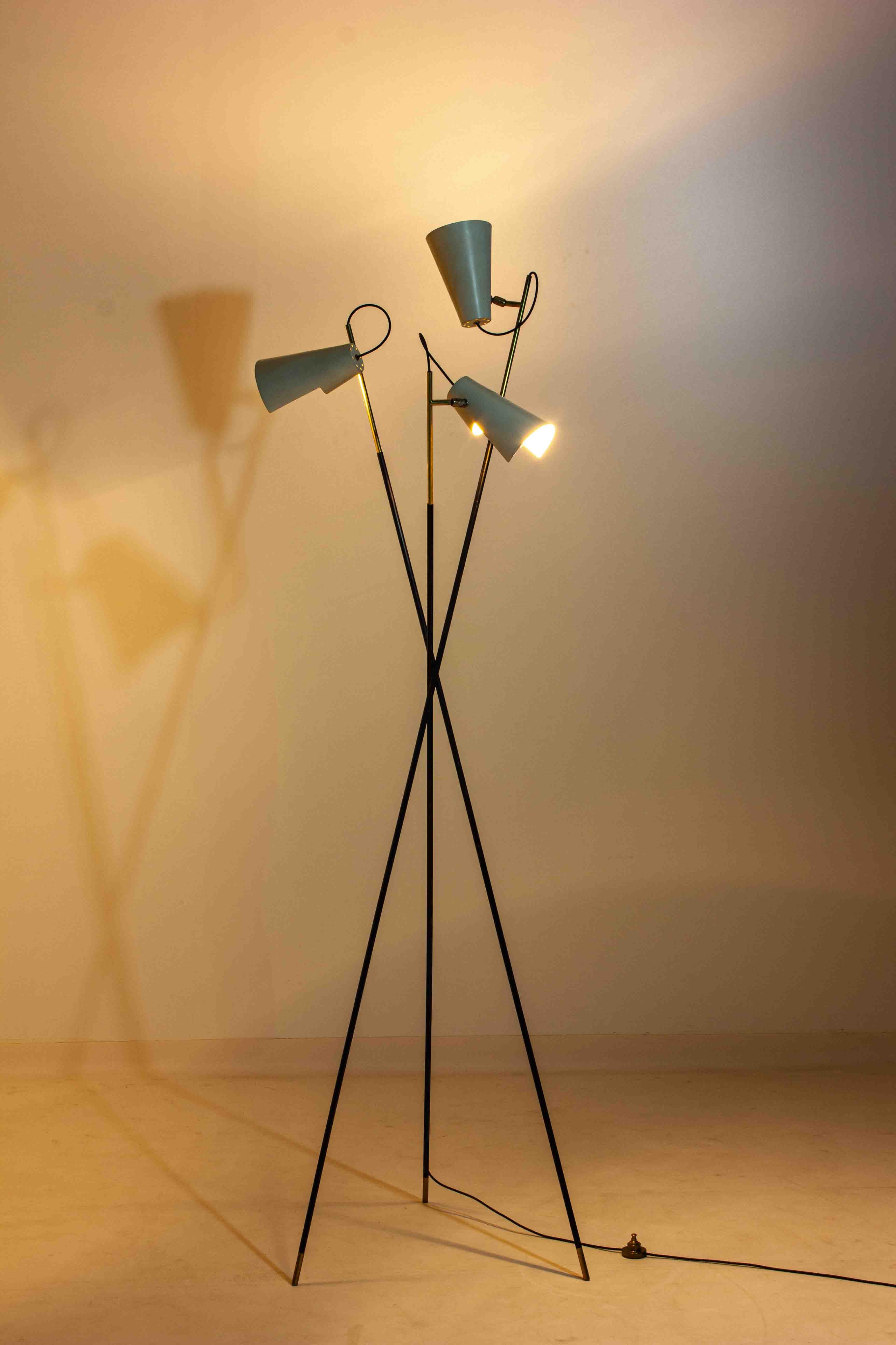 Italian Unique tripod floor lamp by Stilnovo with white shades, Italy 1960s For Sale