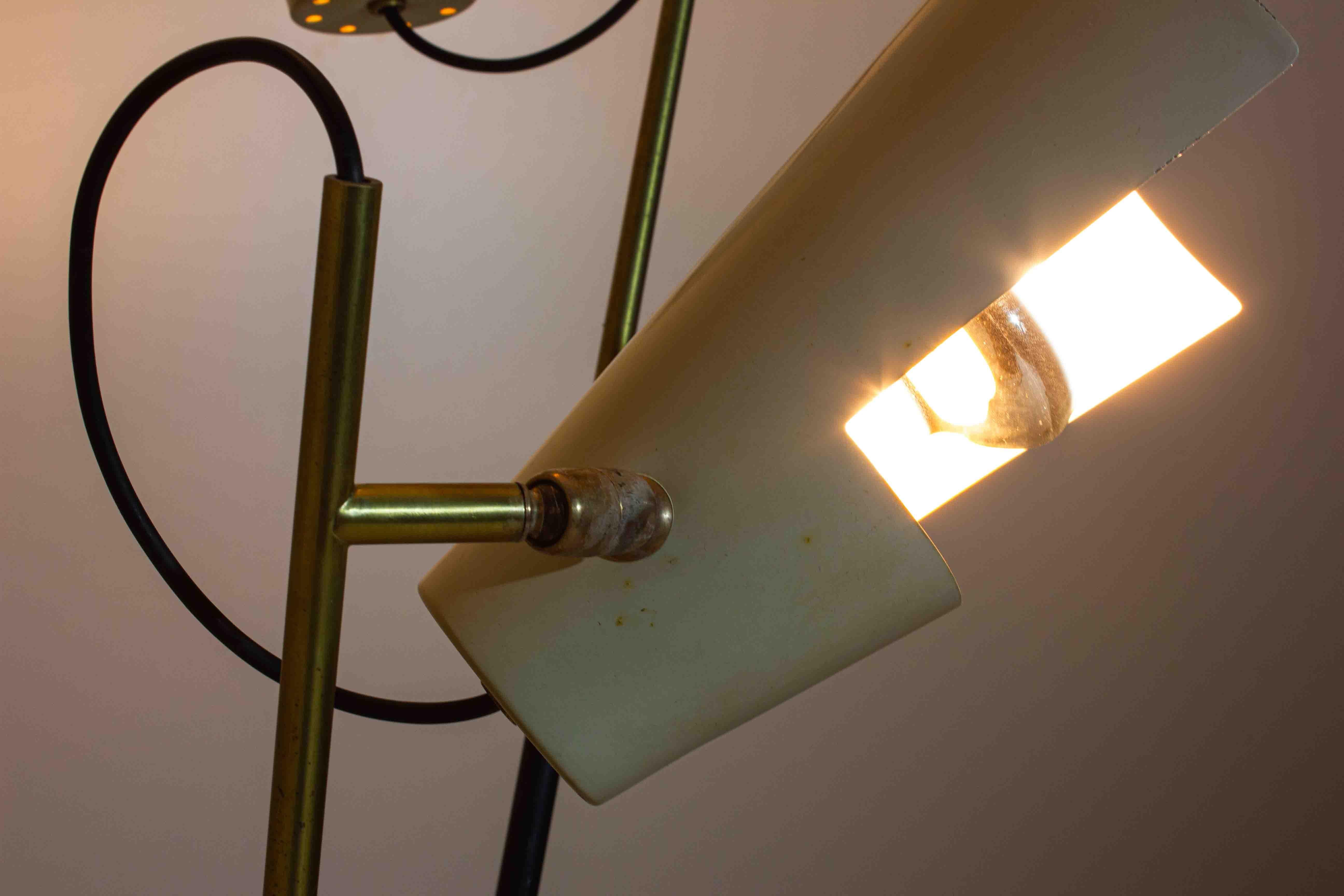 Metal Unique tripod floor lamp by Stilnovo with white shades, Italy 1960s For Sale