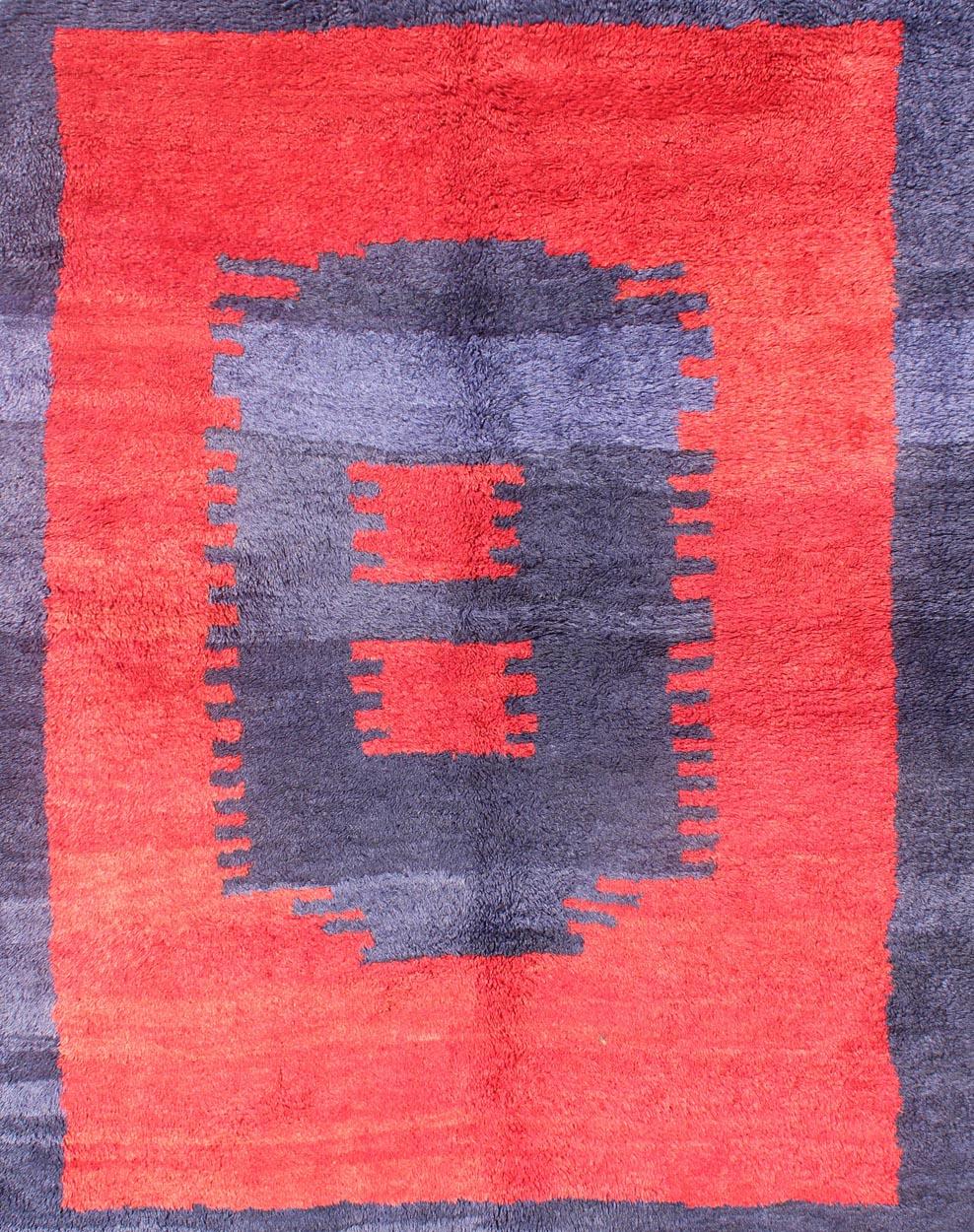 Hand-Knotted  Turkish Tulu Rug with Modern Minimalist Design in Blue, Red and Luxurious Wool For Sale