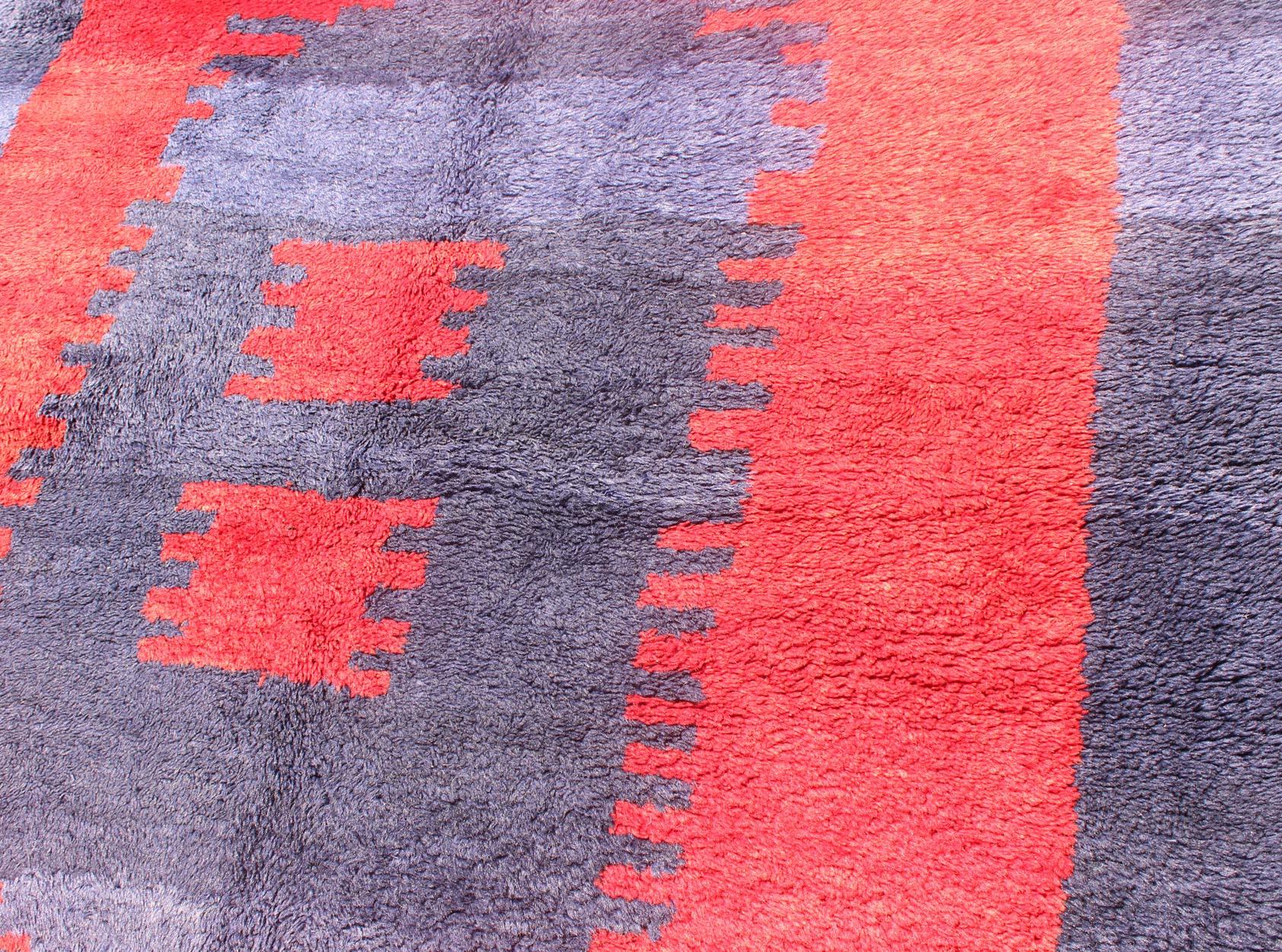  Turkish Tulu Rug with Modern Minimalist Design in Blue, Red and Luxurious Wool For Sale 3