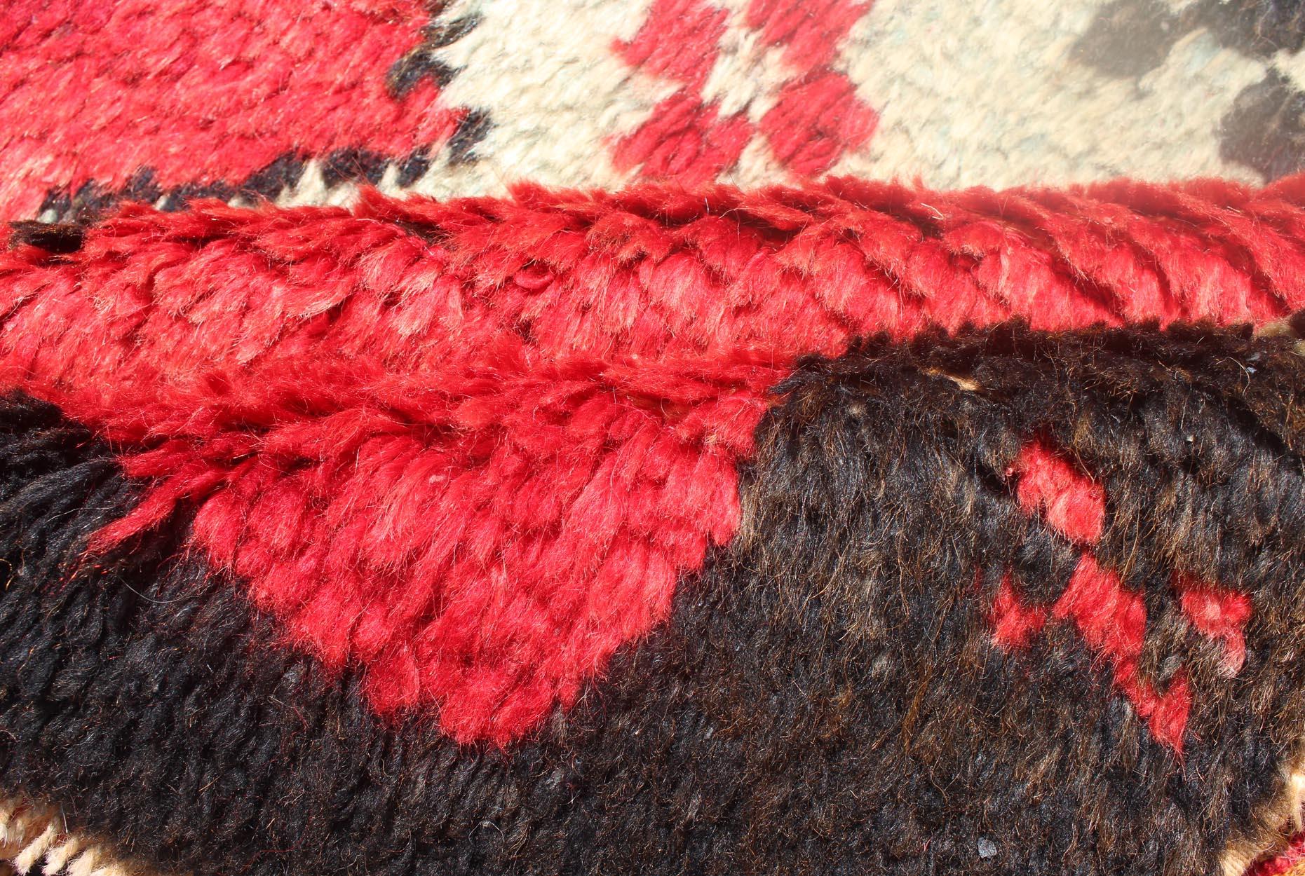 Unique Turkish Tulu Rug with Cream Medallions Red Background Chocolate Border For Sale 4
