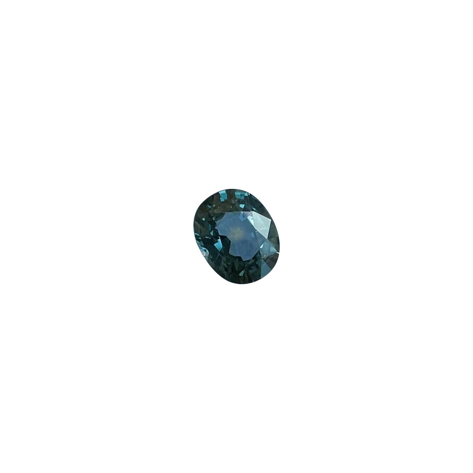 Einzigartiger unbehandelter grüner blauer Saphir 0,94 Karat IGI-zertifizierter unerhitzter Edelstein im Ovalschliff