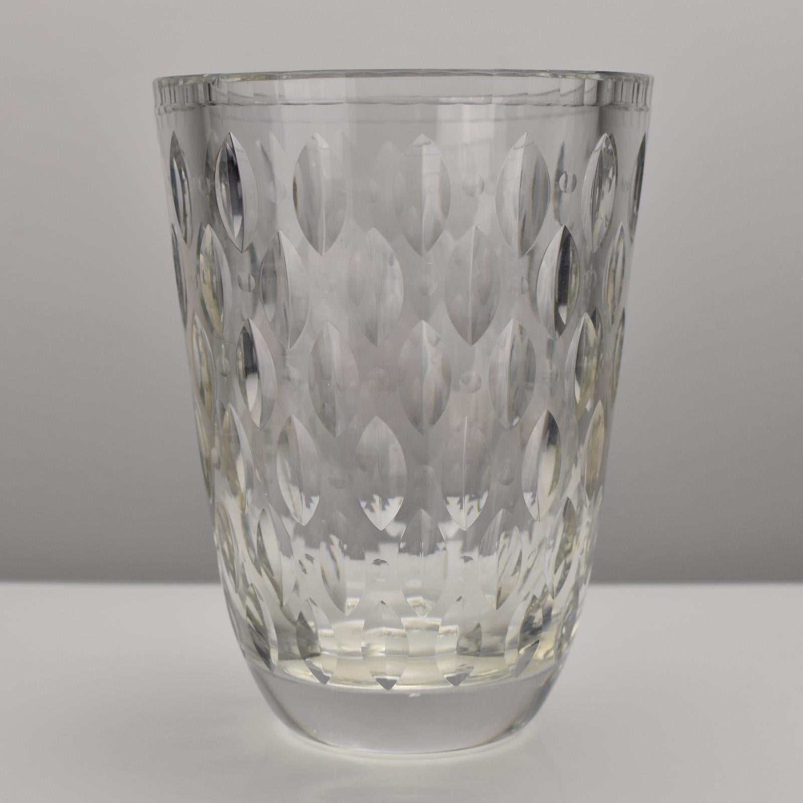 Mid-Century Modern Unique Vicke Lindstrand Orrefors Crystal Vase with Cut Leaf Pattern, Signed LU 1 For Sale