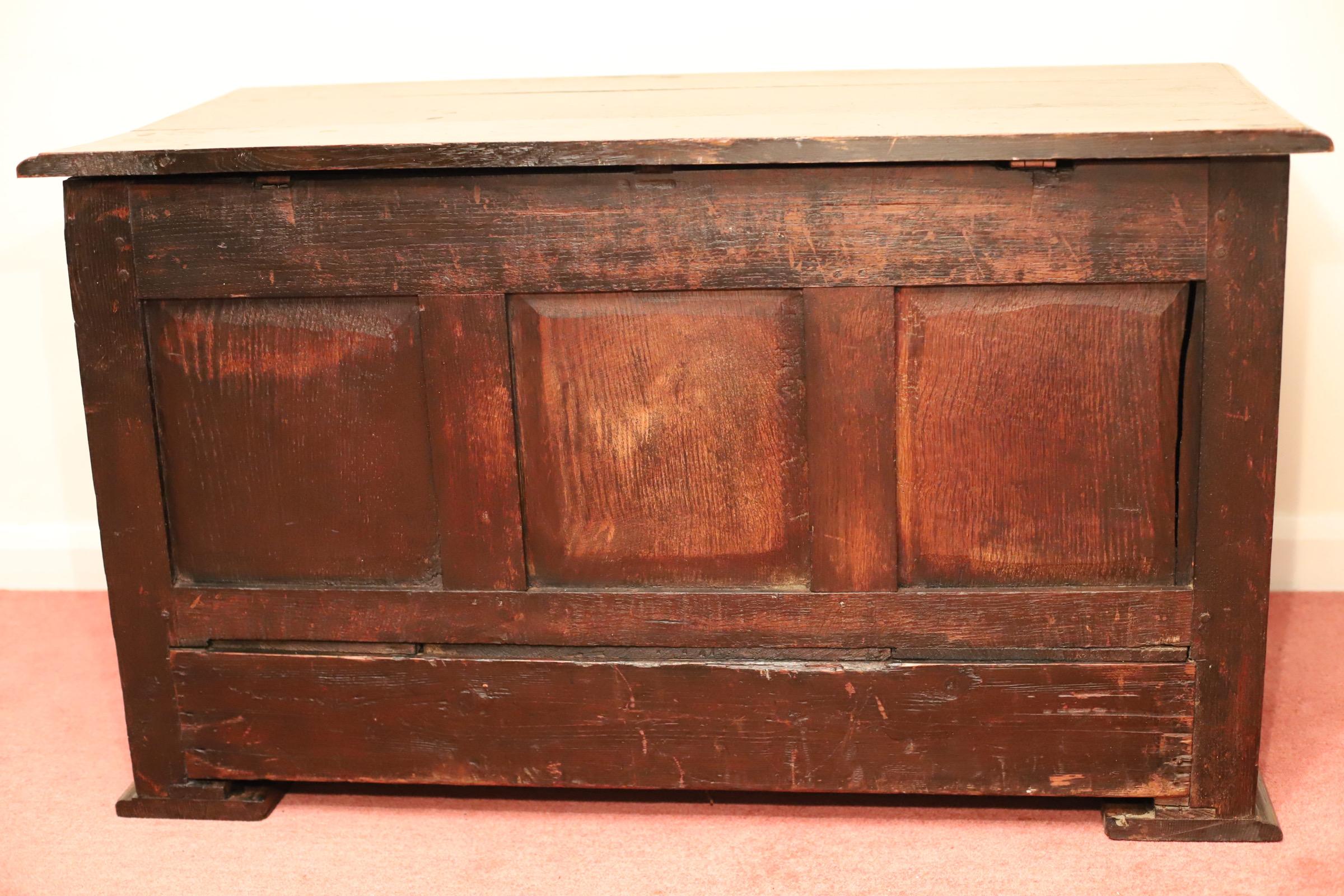 Hand-Carved Unique Victorian Carved Oak Mule Chest Made  by Hewetson, Milner & Thexton  For Sale