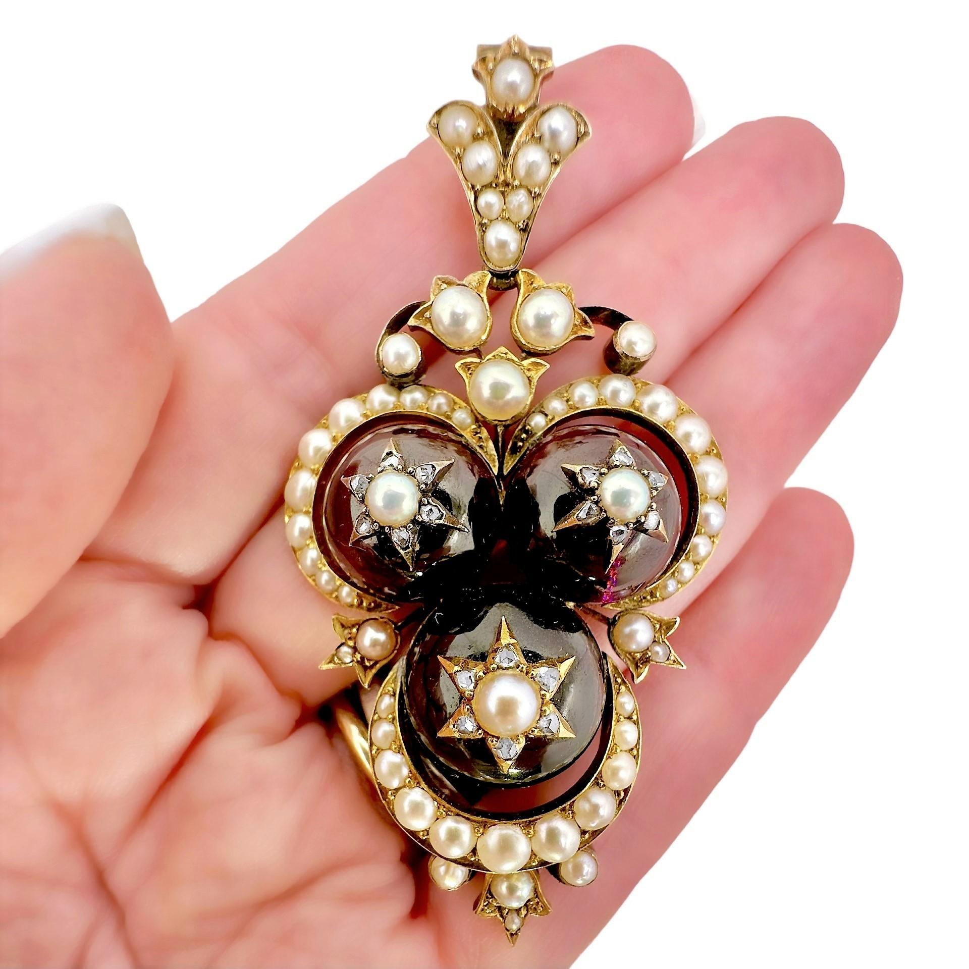Unique Victorian Period 18k Gold, Half Pearl and Garnet Carbuncle Pendant  For Sale 2