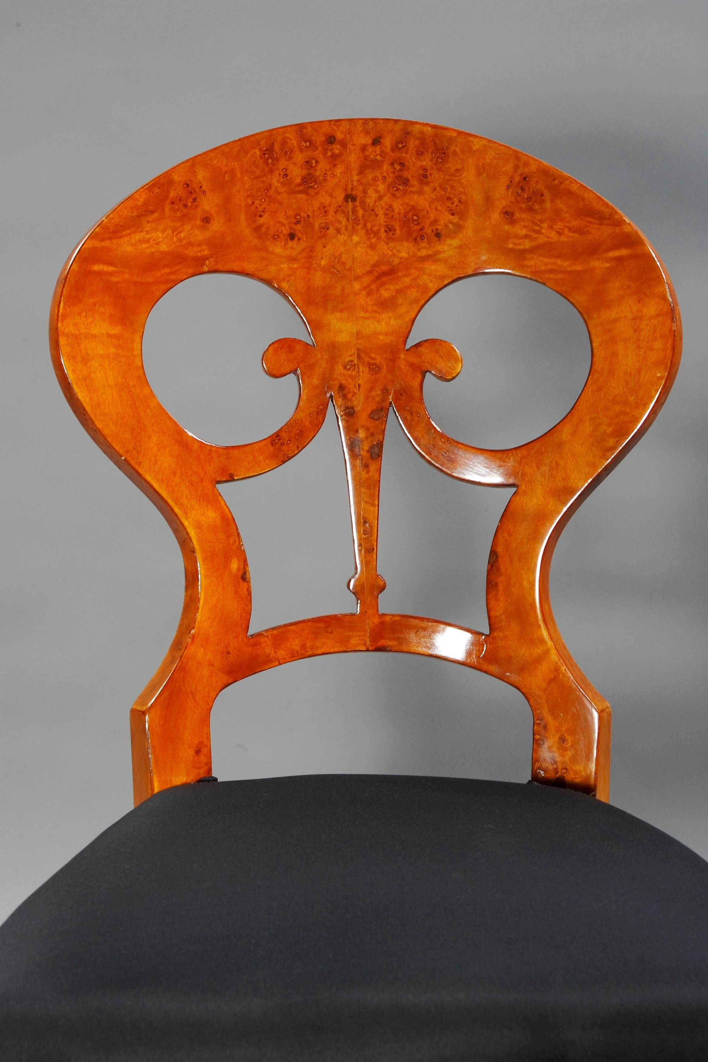 19th Century Unique Viennese Chair in antique Biedermeier Style maple veneer