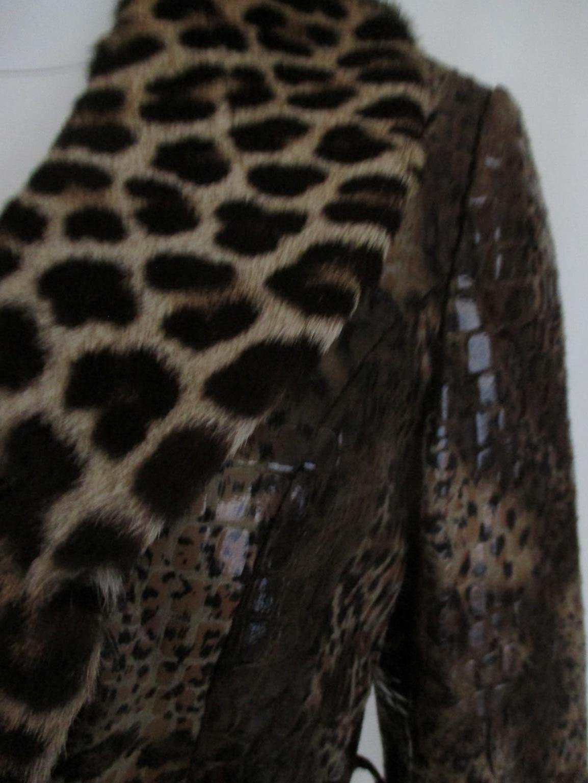 Unique Vintage belted Leopard Printed Fur Jacket For Sale 1