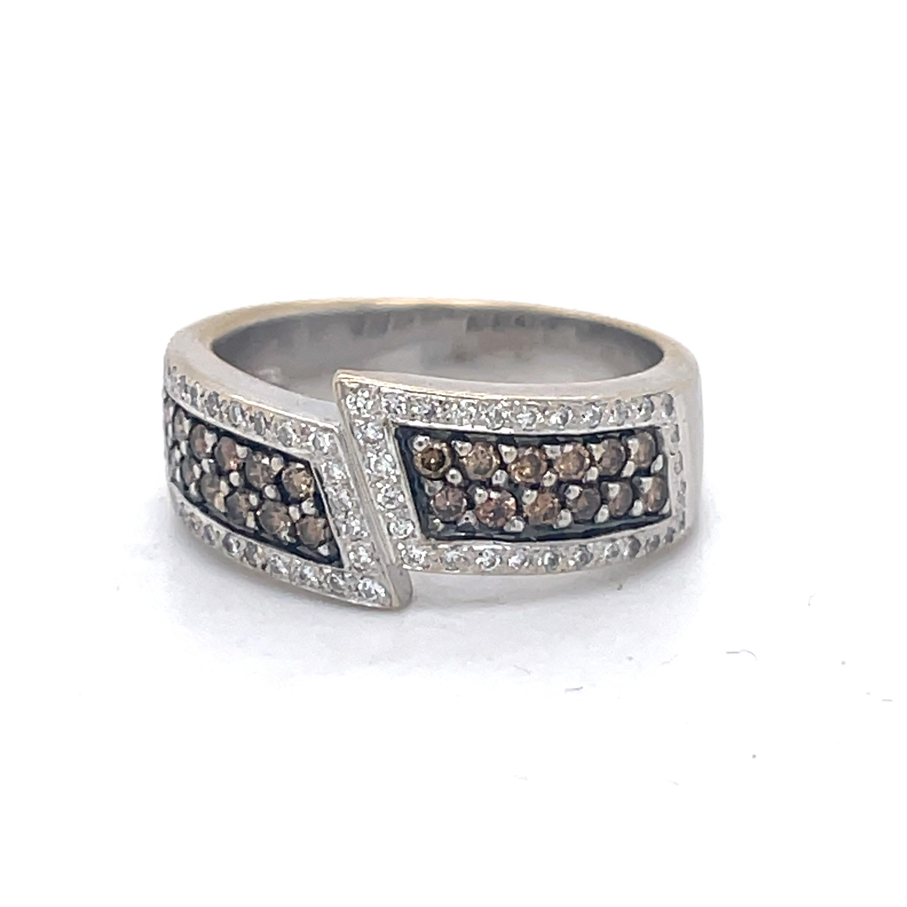 Brilliant Cut unique Vintage brown diamonds ring, 18k White Gold ring, Champaign diamonds ring For Sale