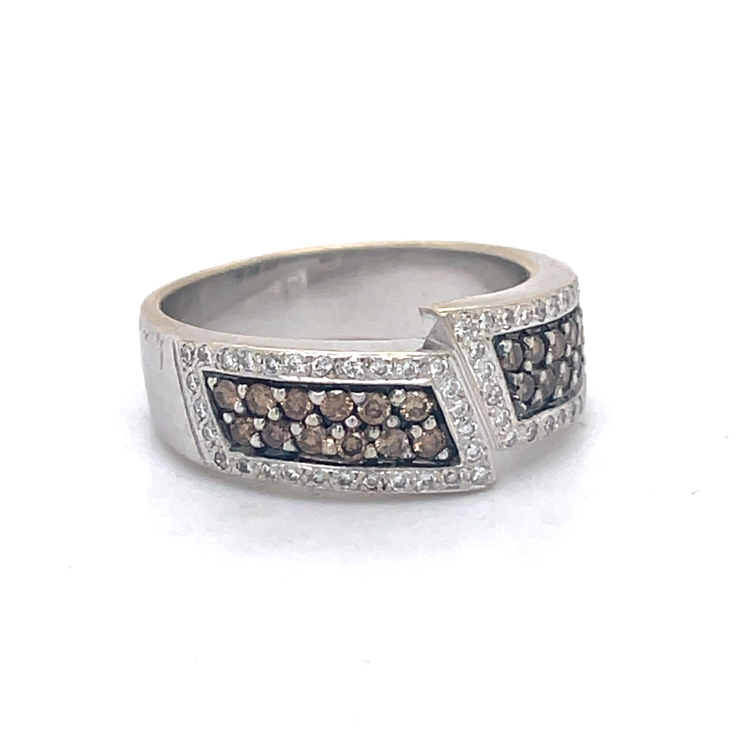 unique Vintage brown diamonds ring, 18k White Gold ring, Champaign diamonds ring For Sale 2