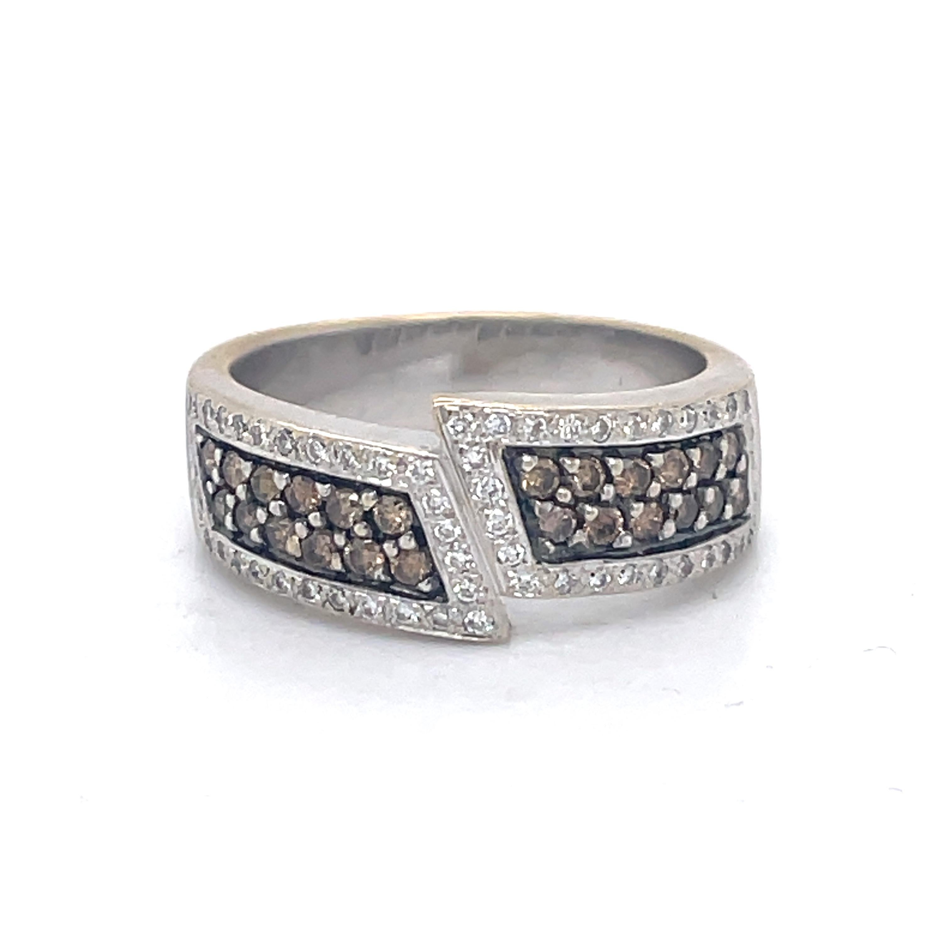 unique Vintage brown diamonds ring, 18k White Gold ring, Champaign diamonds ring For Sale 3