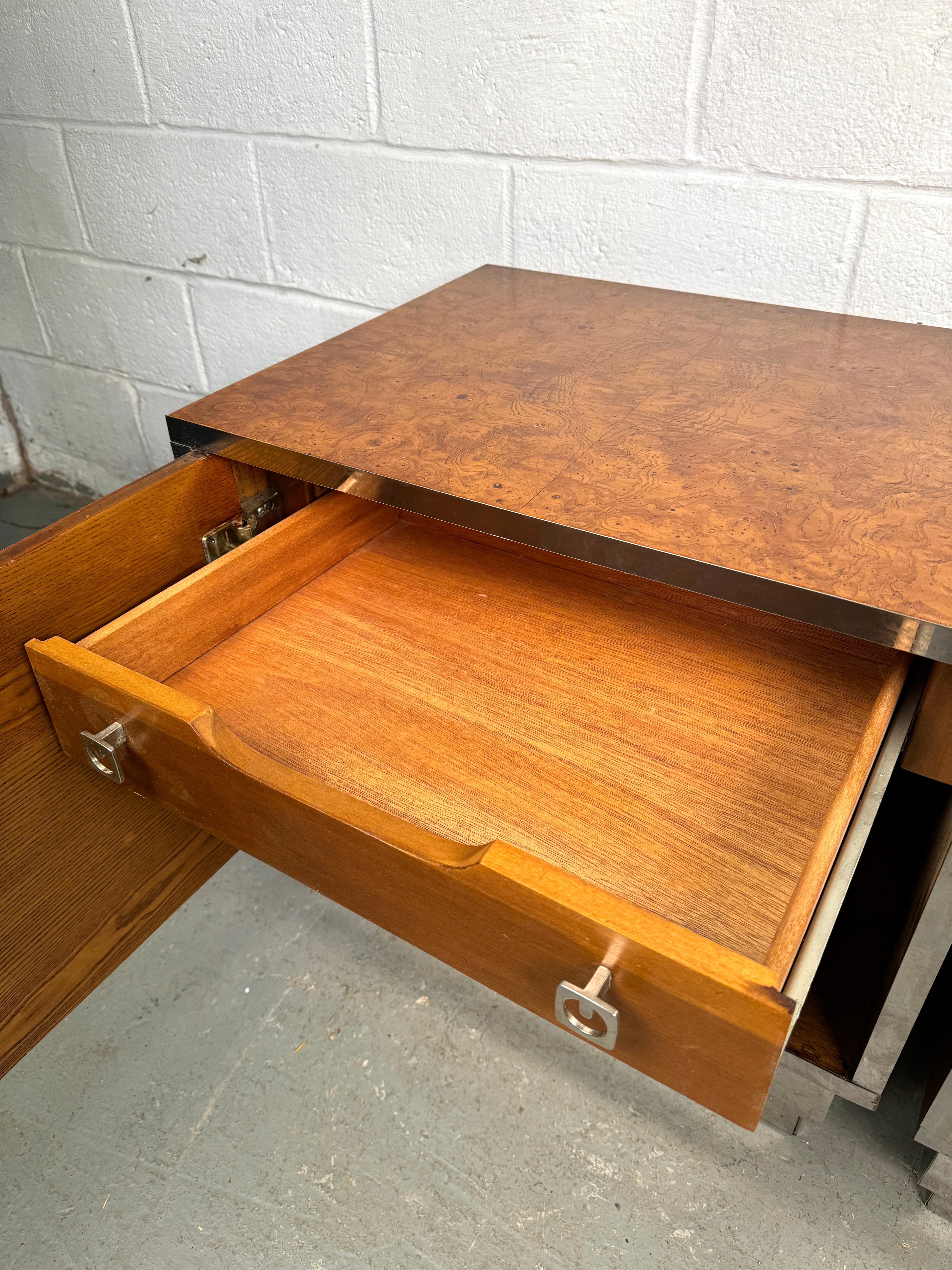 Unique Vintage Burl and Metal Nightstands For Sale 6