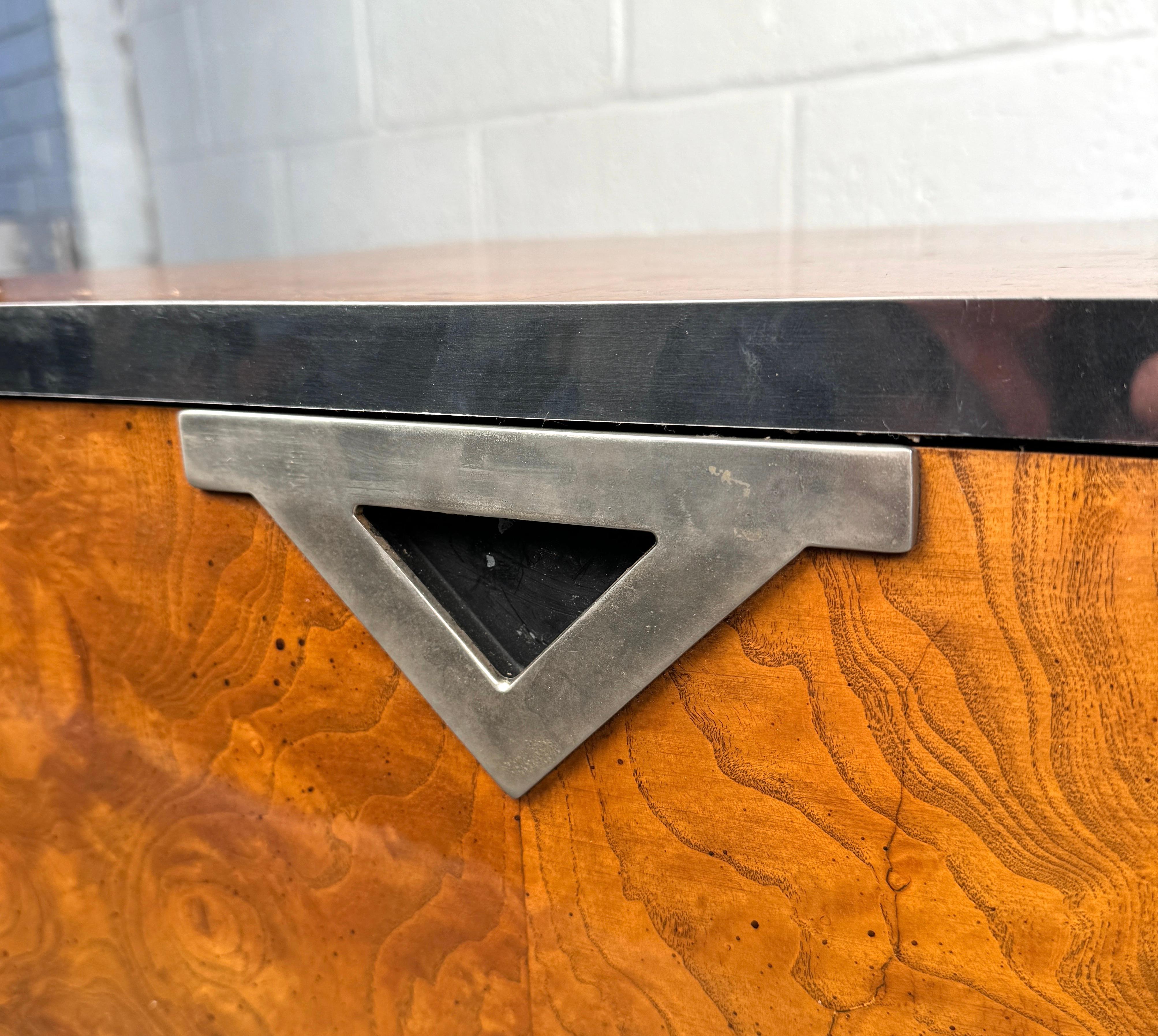 Unique Vintage Burl and Metal Nightstands For Sale 11
